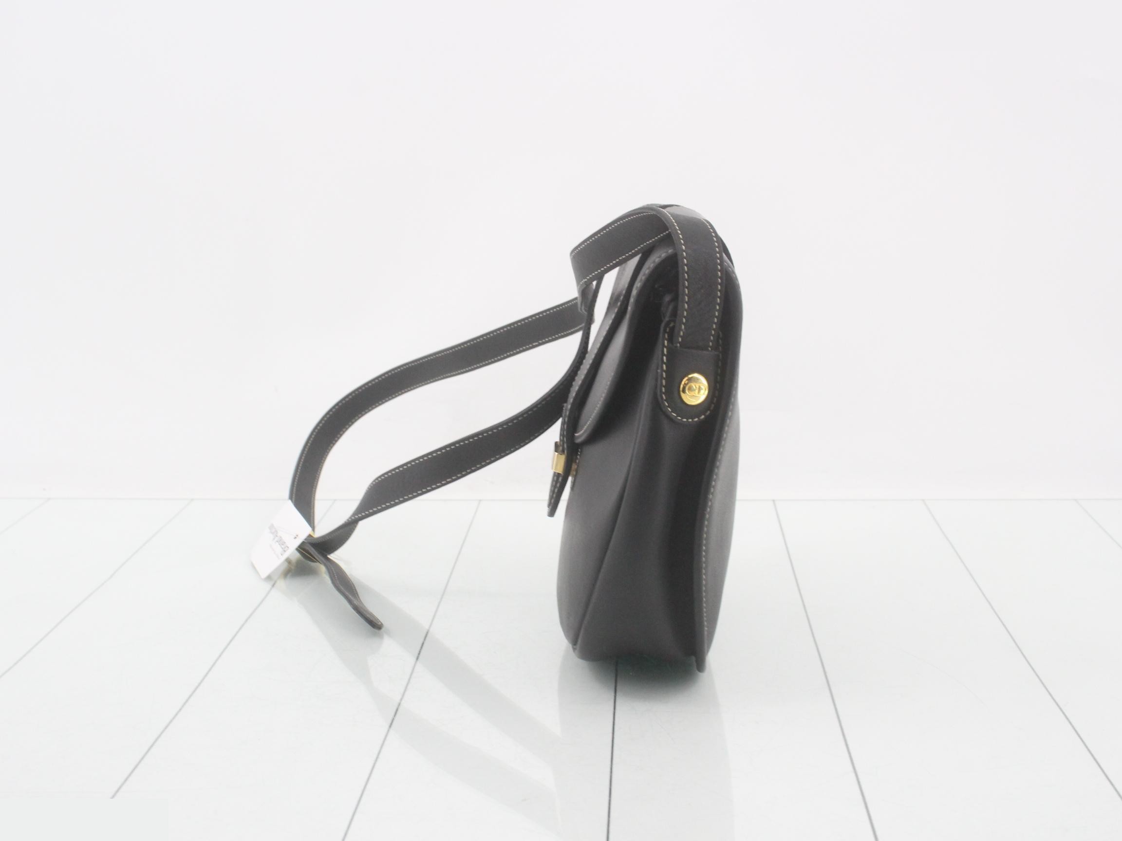 Leather shoulder bag — view 3