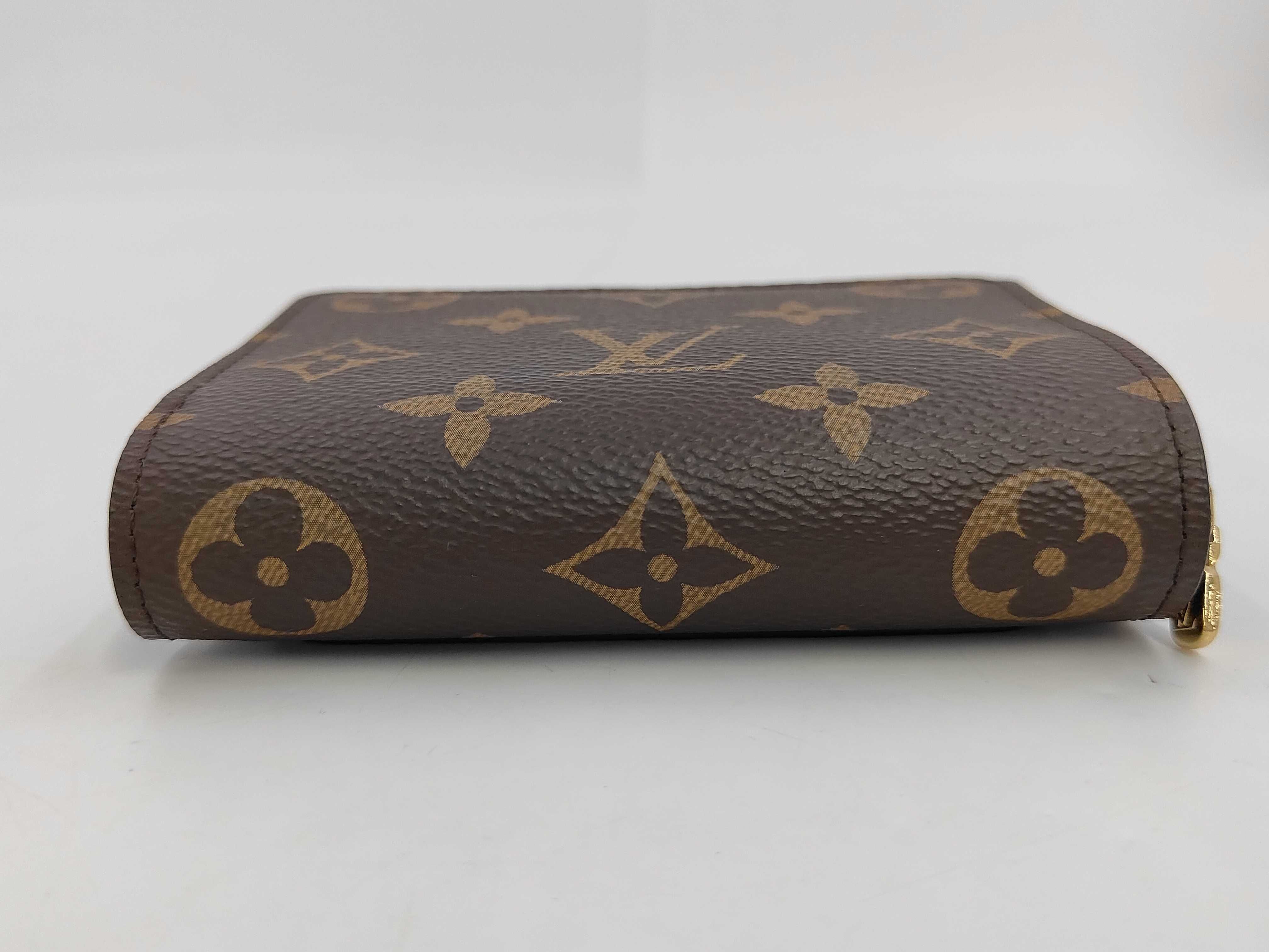 Monogram Reverse Portefeuille Lou Wallet — view 4
