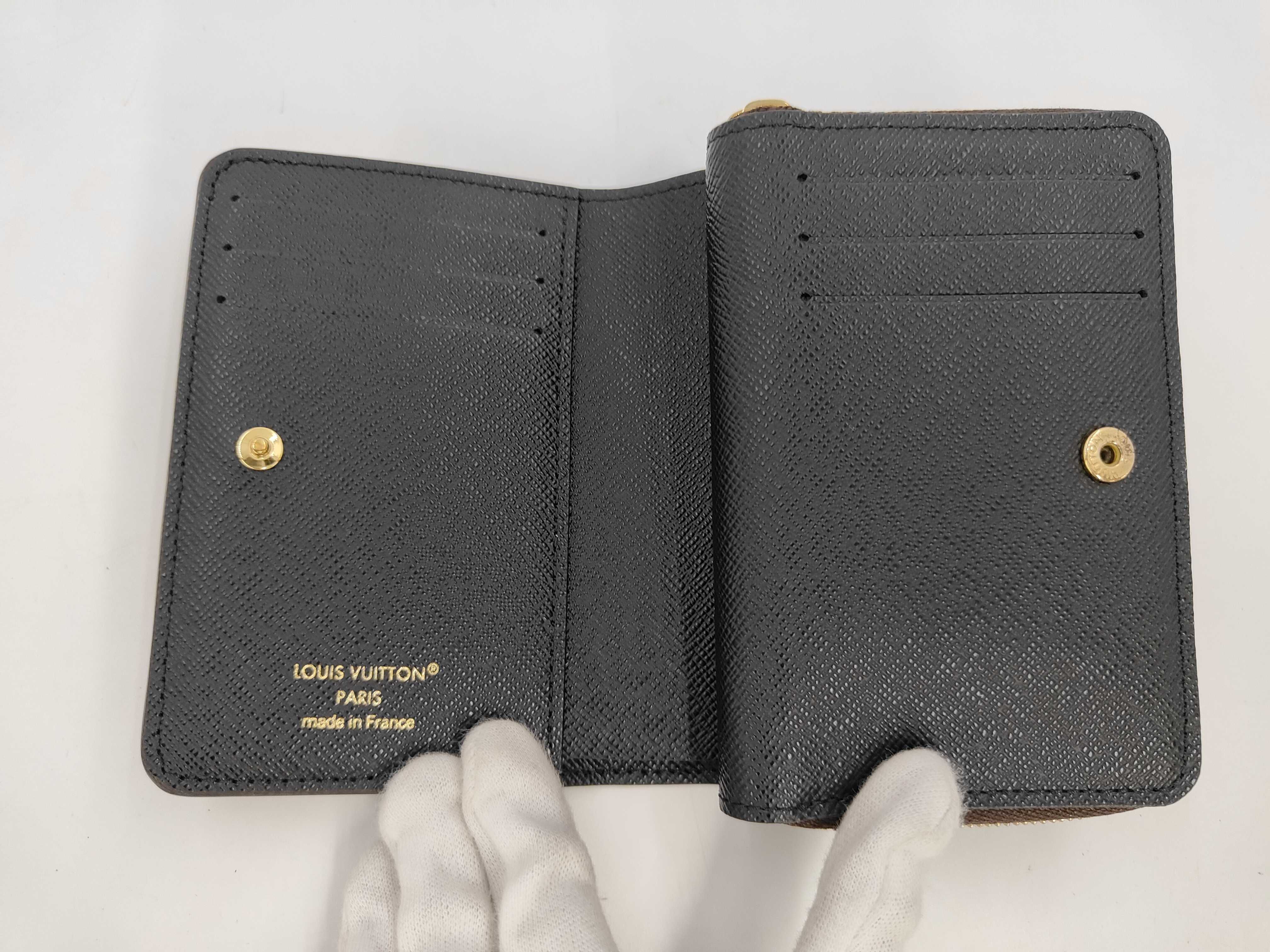 Monogram Reverse Portefeuille Lou Wallet — view 6