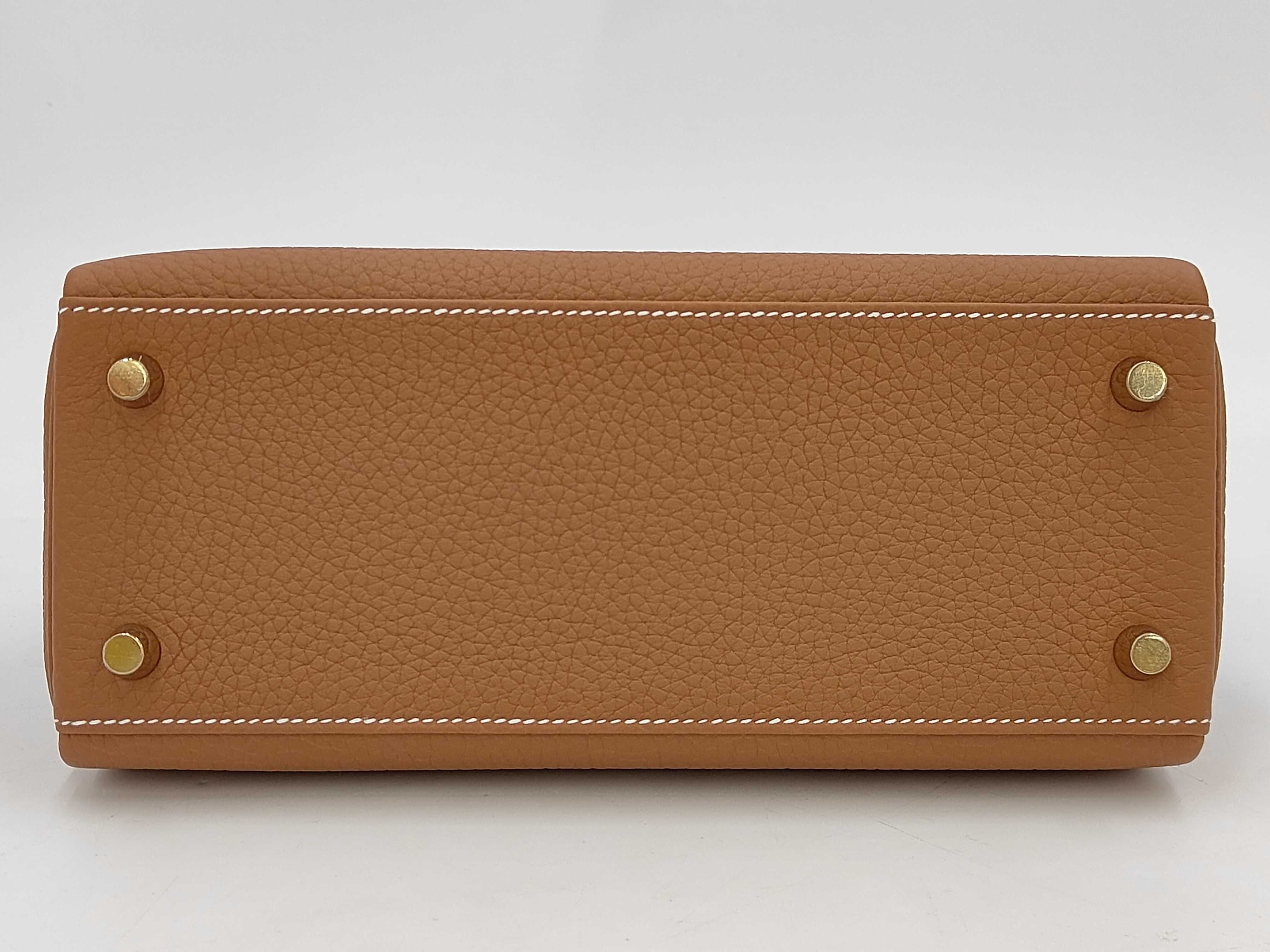 Kelly 25 Togo Leather Gold Hardware Inside Stitching G Stamp Handbag — view 3