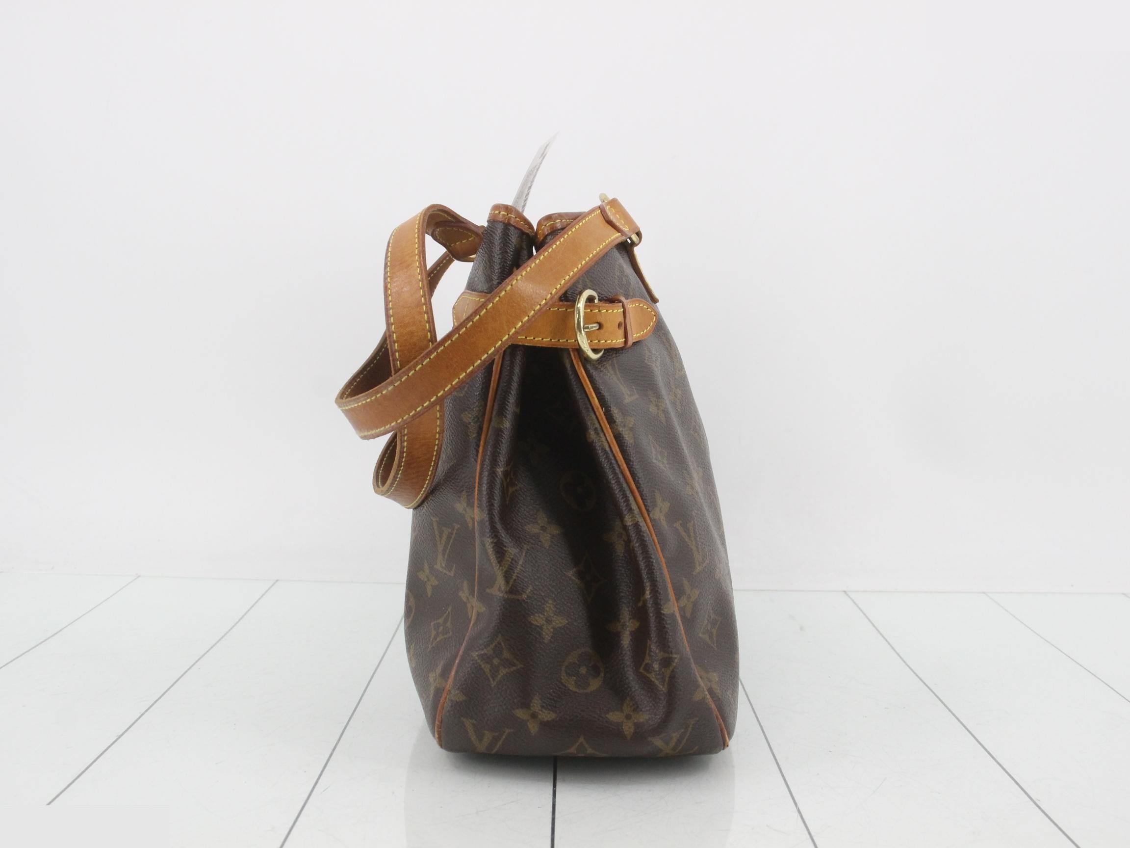 Monogram Batignolles Horizontal Handbag — view 4