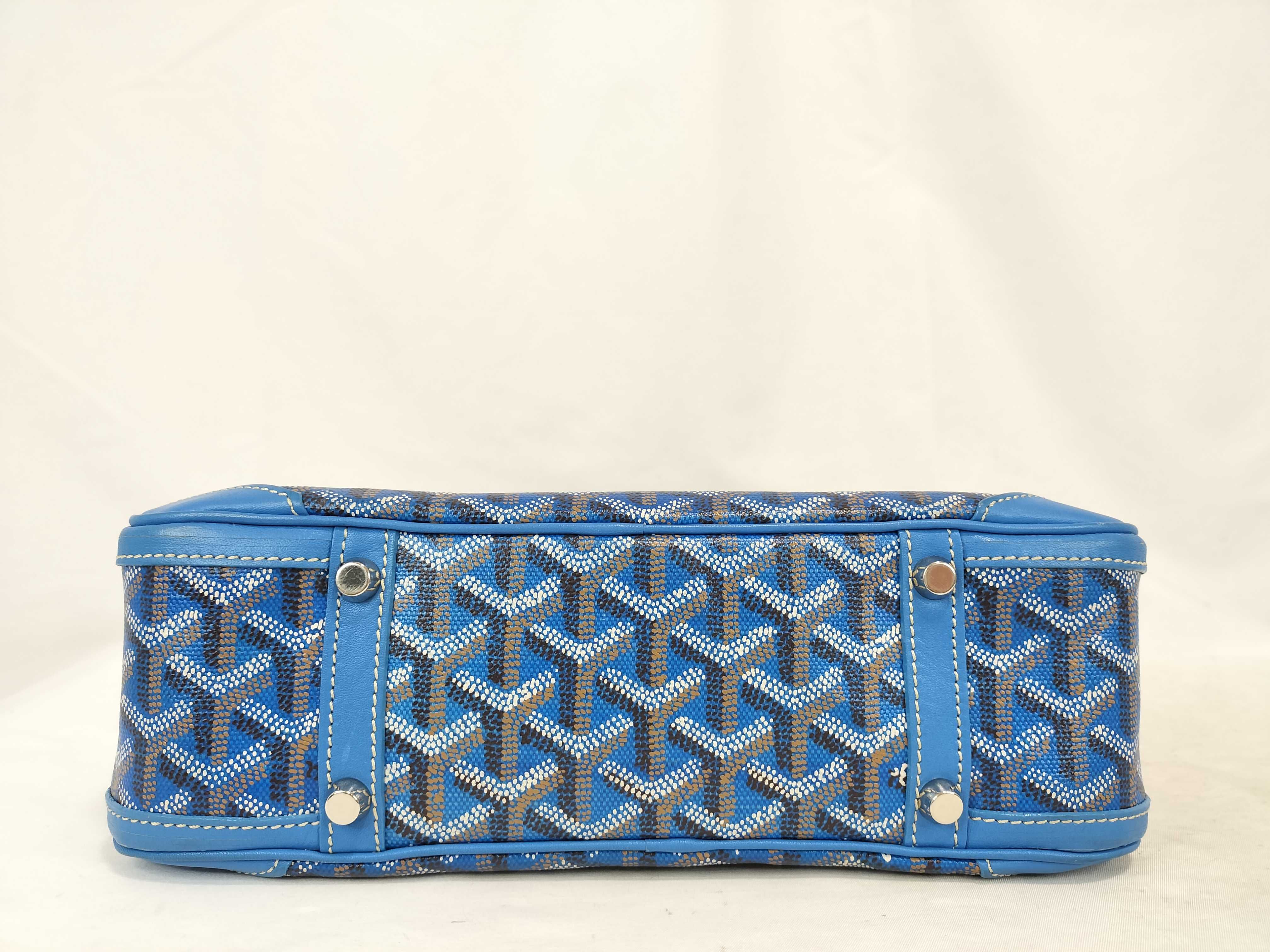 Saint Jeanne PM Blue Handbag — view 8