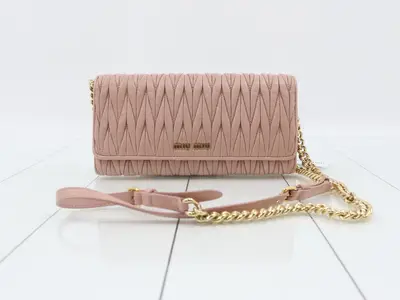 Matelassé Chain Shoulder Bag, Pink Leather