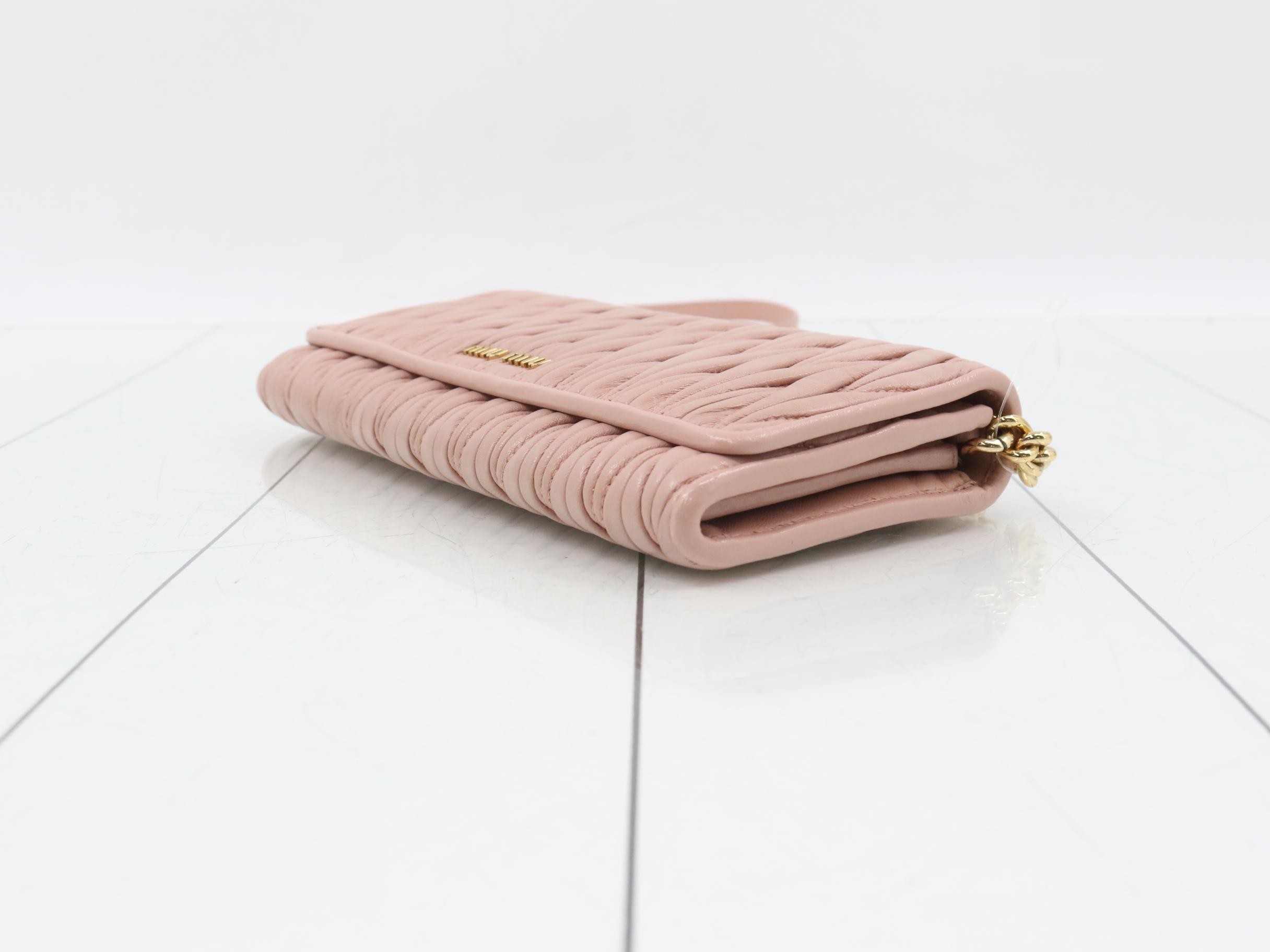 Matelassé Chain Shoulder Bag, Pink Leather — view 6