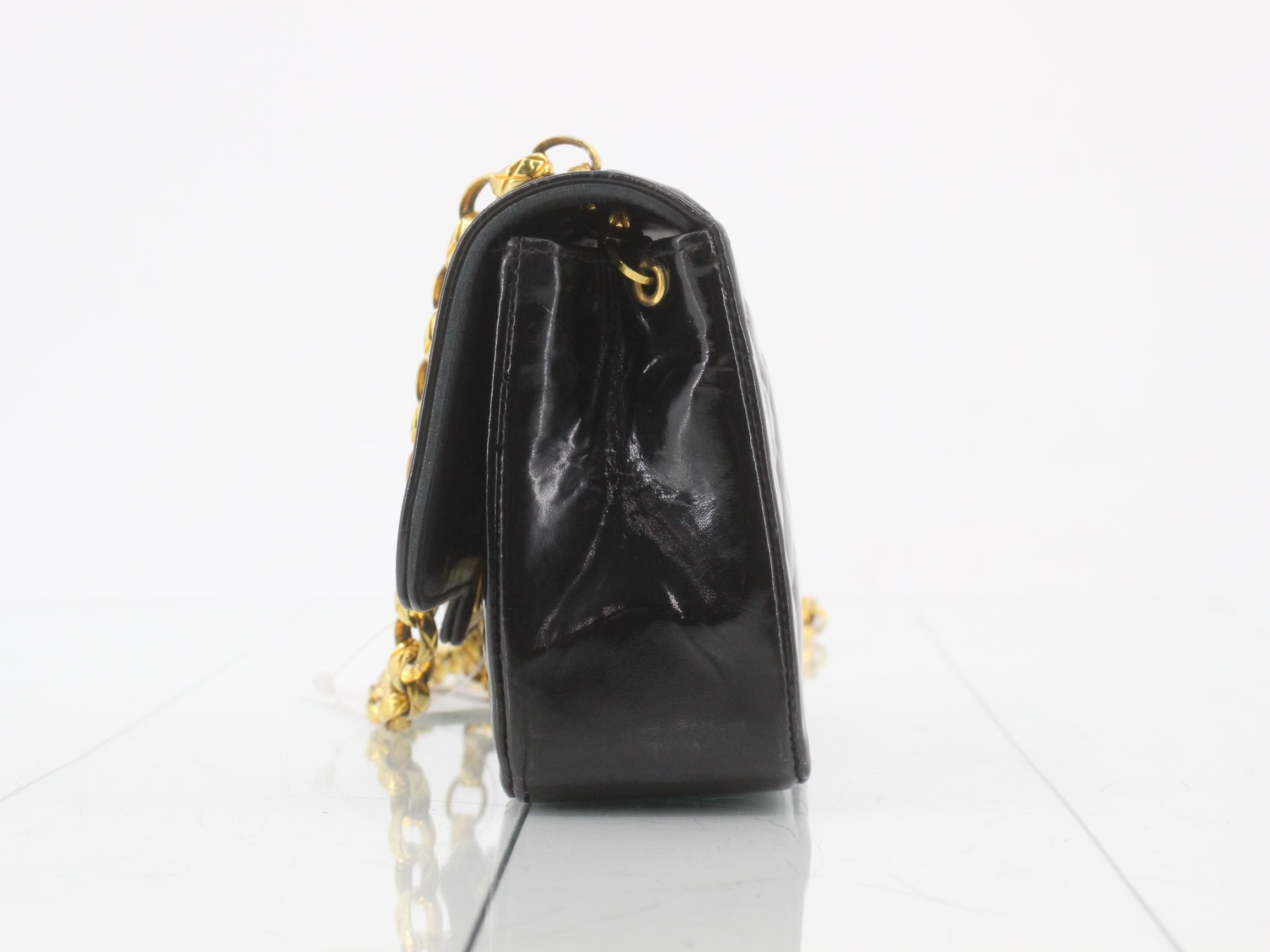 Matelassé (bag) - Shoulder bag — view 3