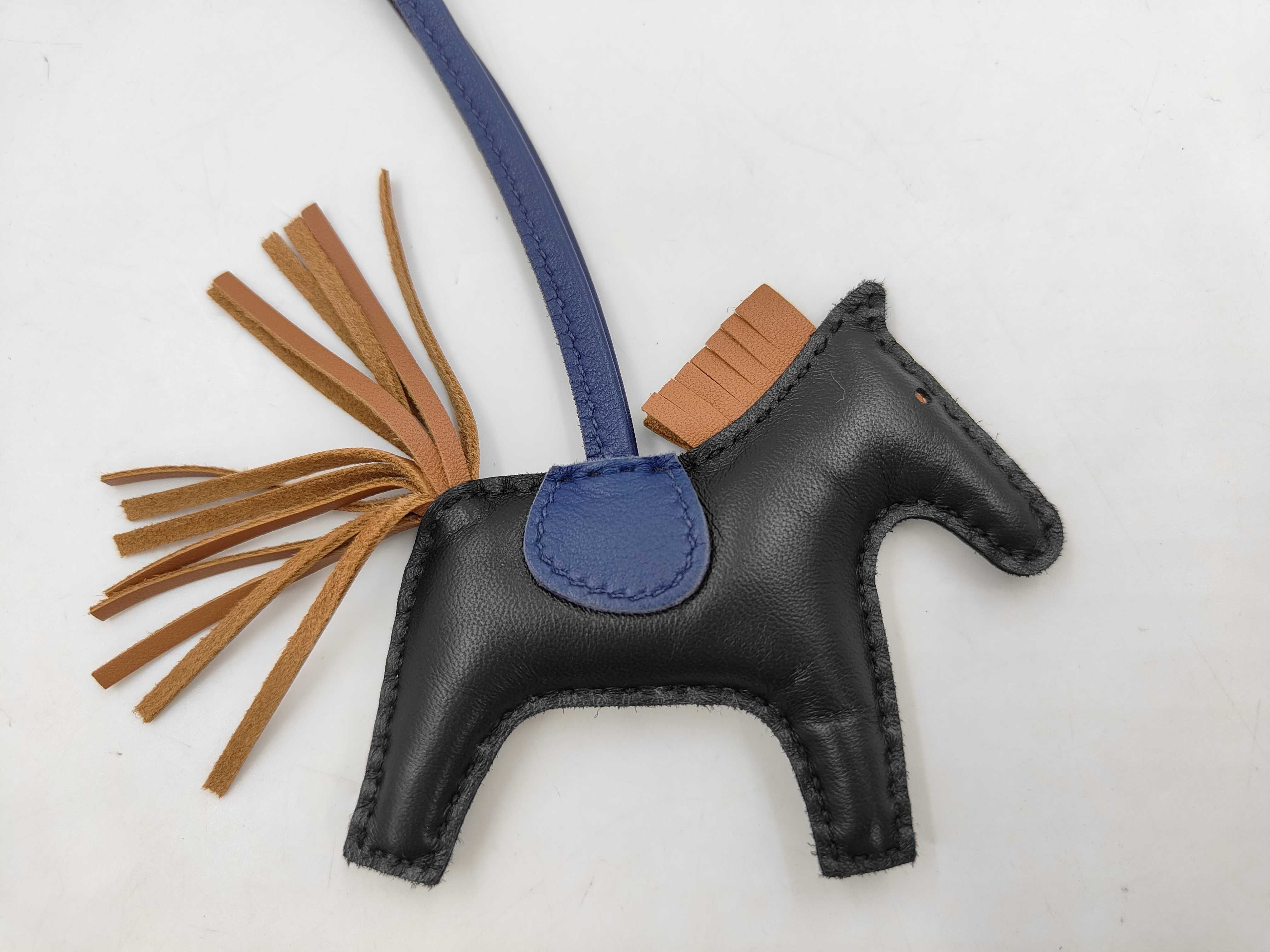 Rodeo Charm PM C Stamp Blue x Black Charm — view 4