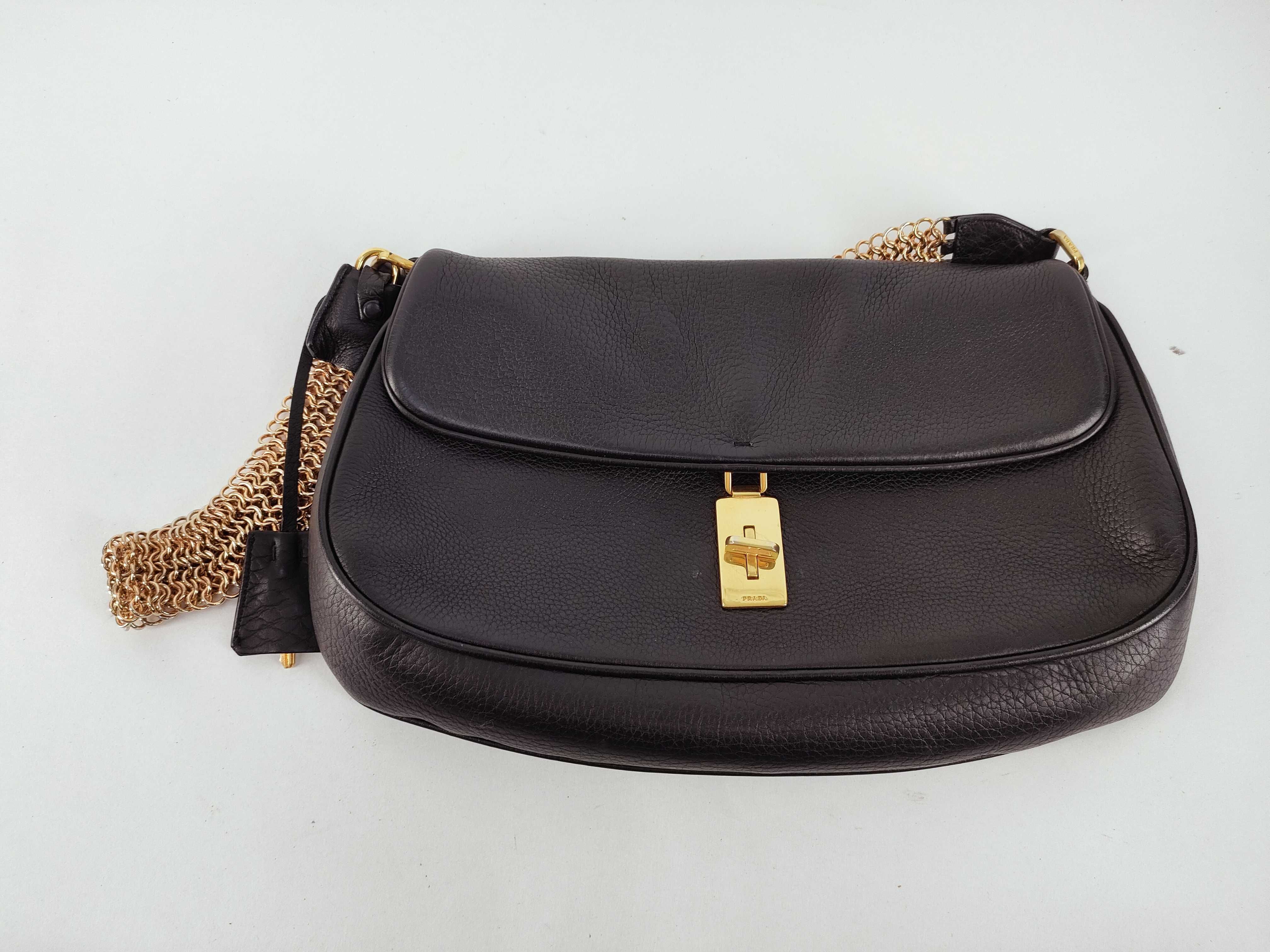 Chain Turnlock BR0165 One-Shoulder Bag