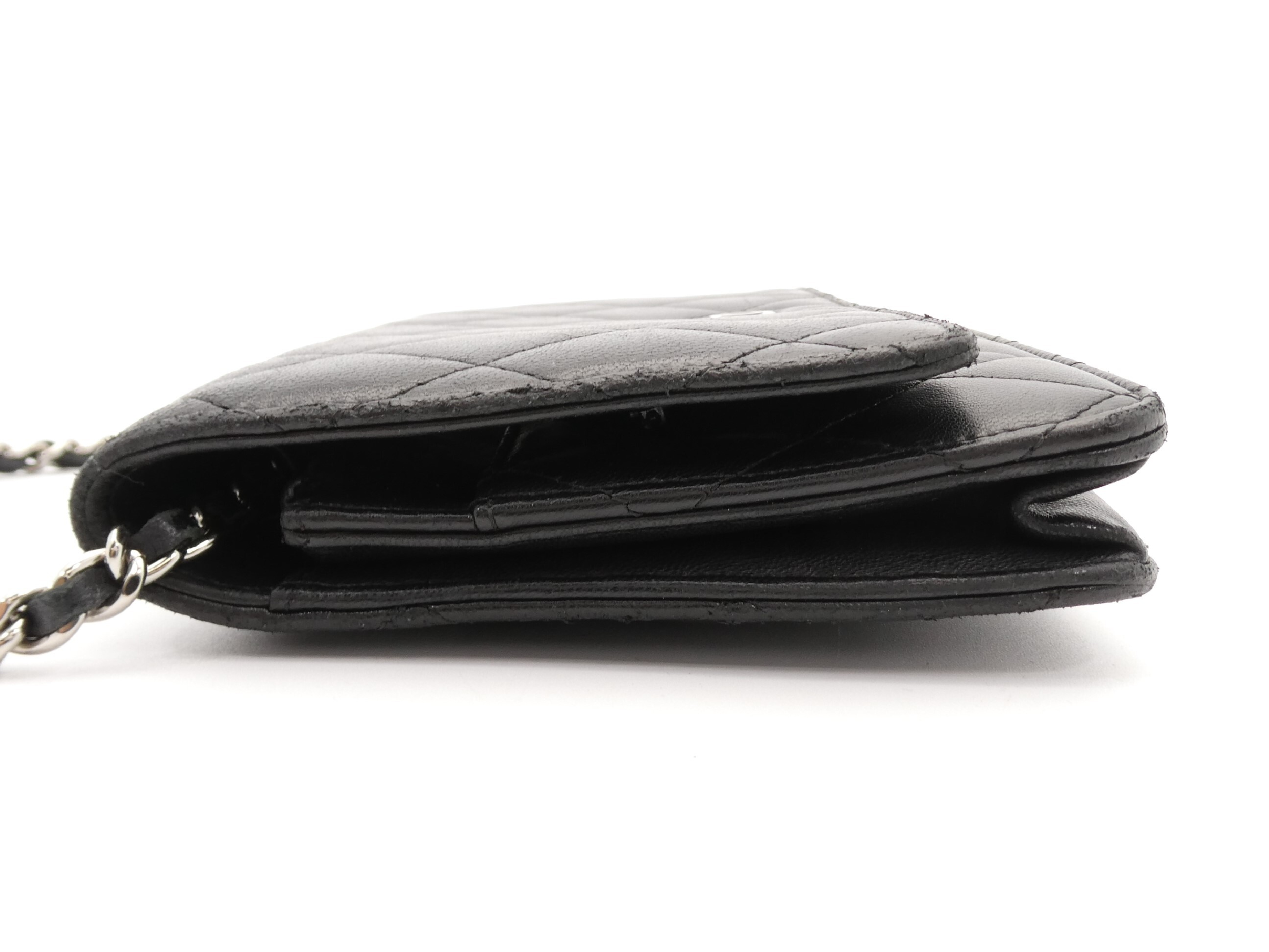 Matelassé Coco Mark Chain Wallet Shoulder Bag — view 3