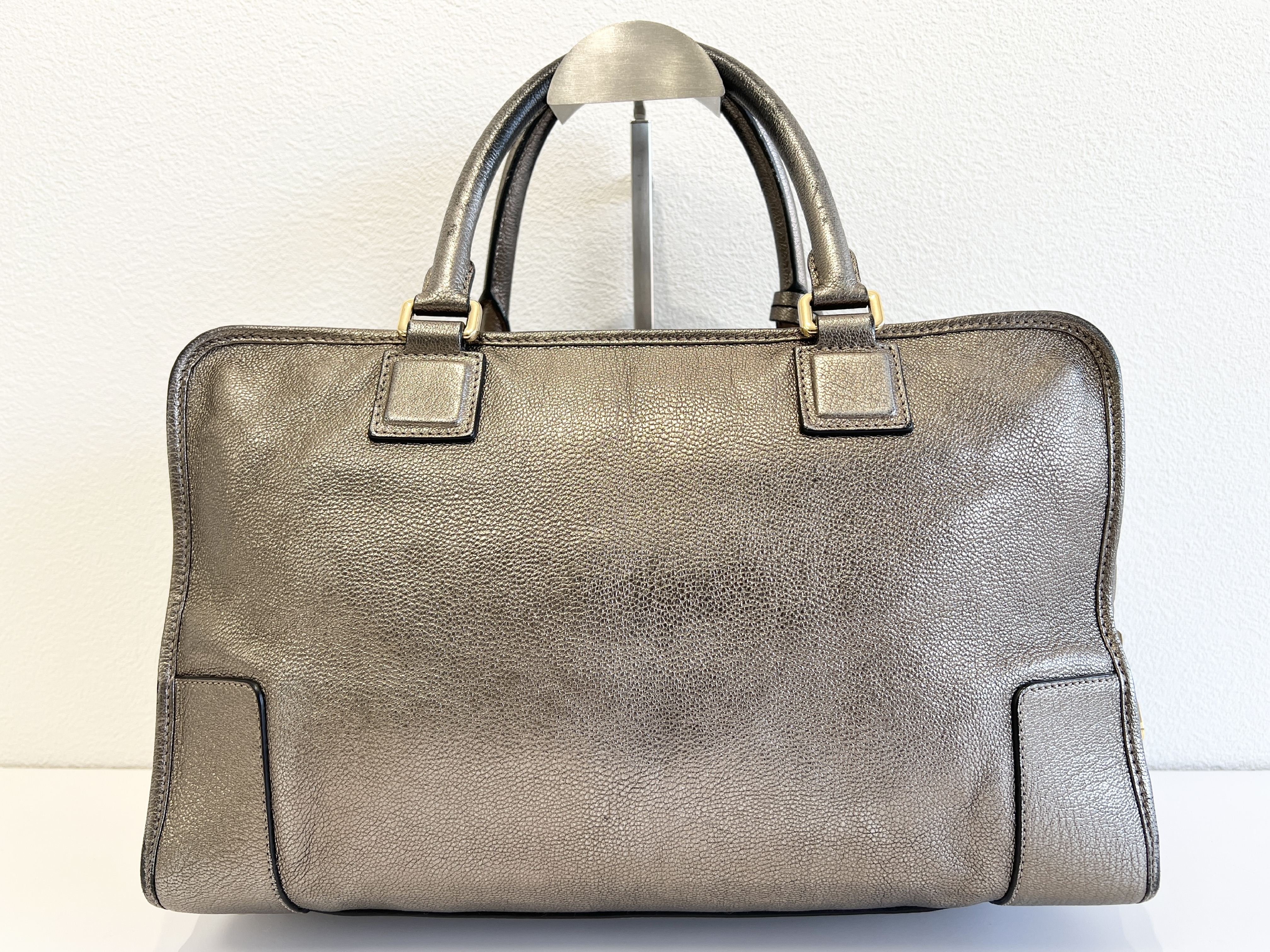Amazona 28 Anagram Logo Leather Boston Bag Handbag — view 3