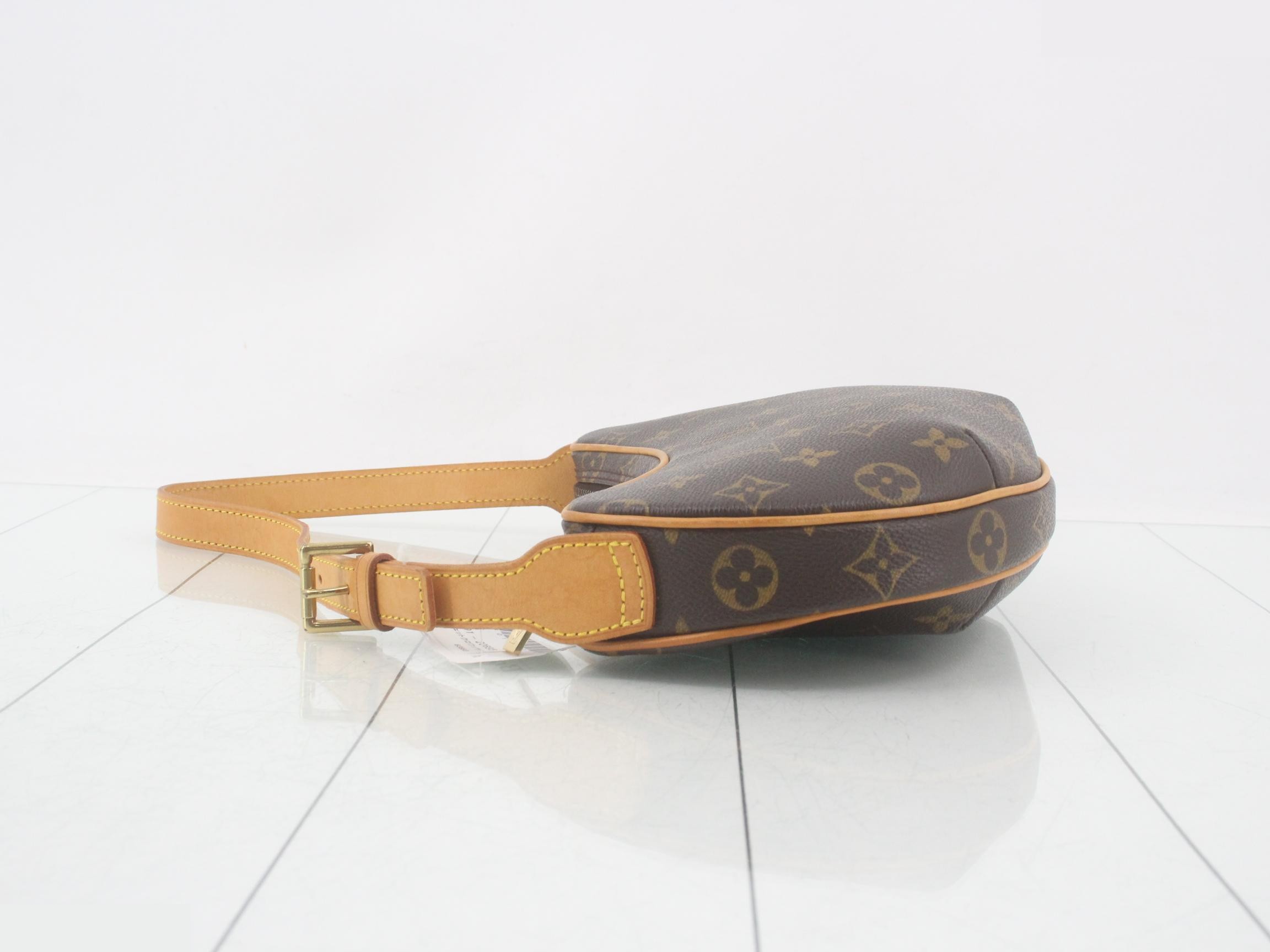 Croissant pouch — view 4