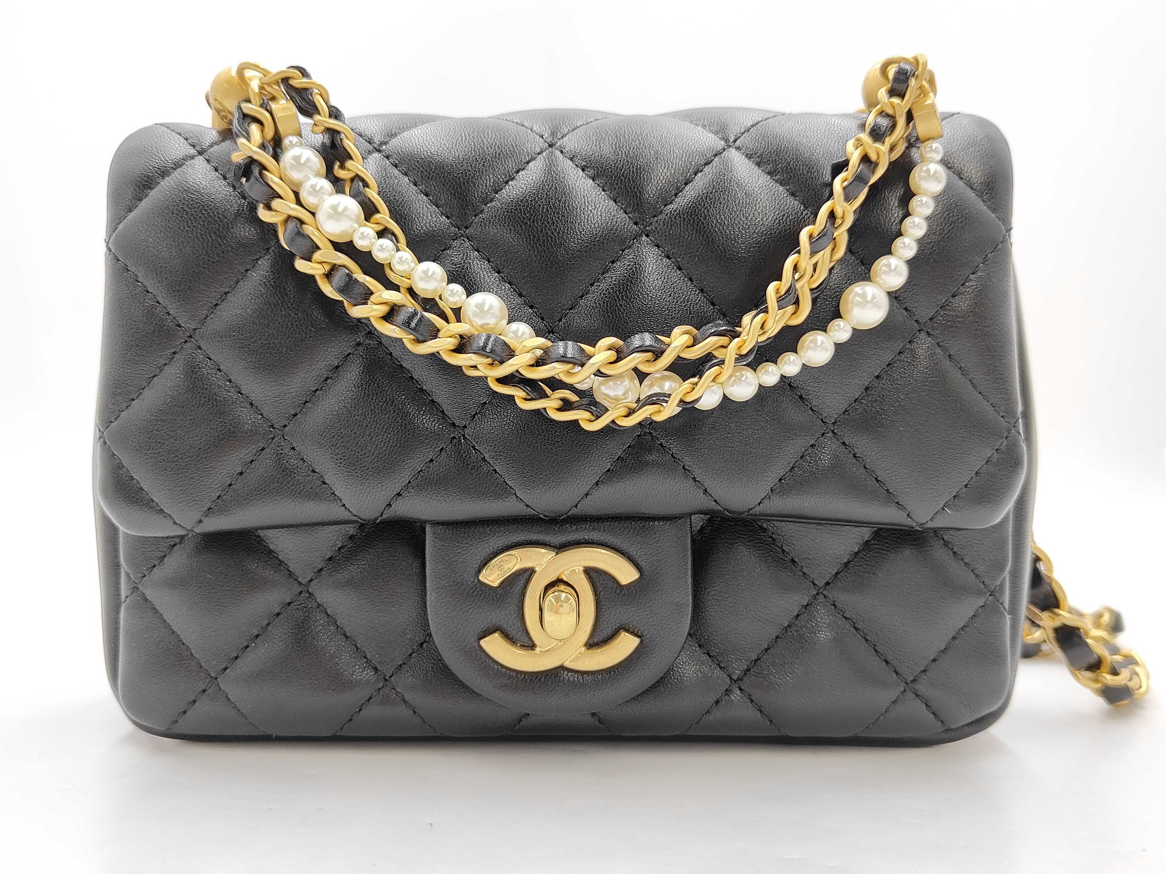 Square Fat Pearl Shoulder Bag