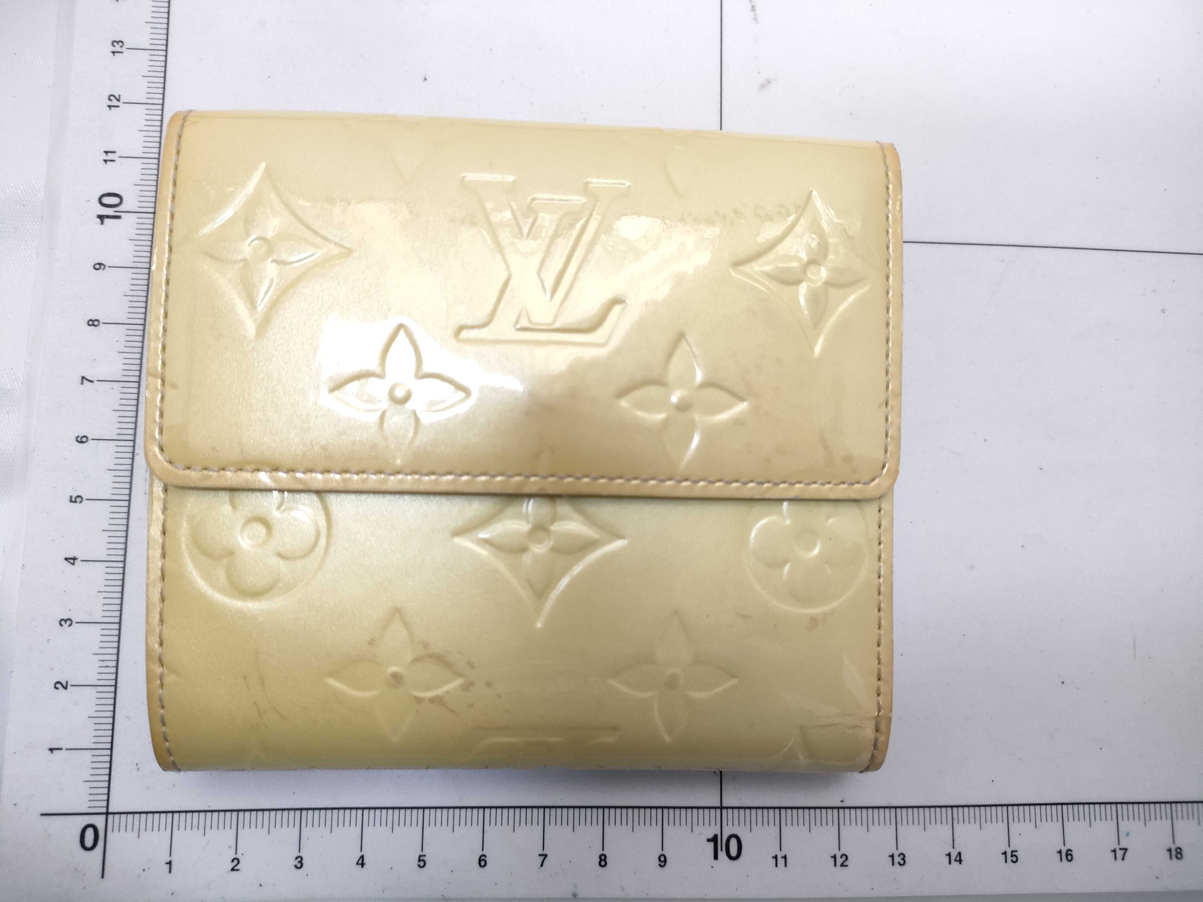 Vernis Folding Wallet — view 2