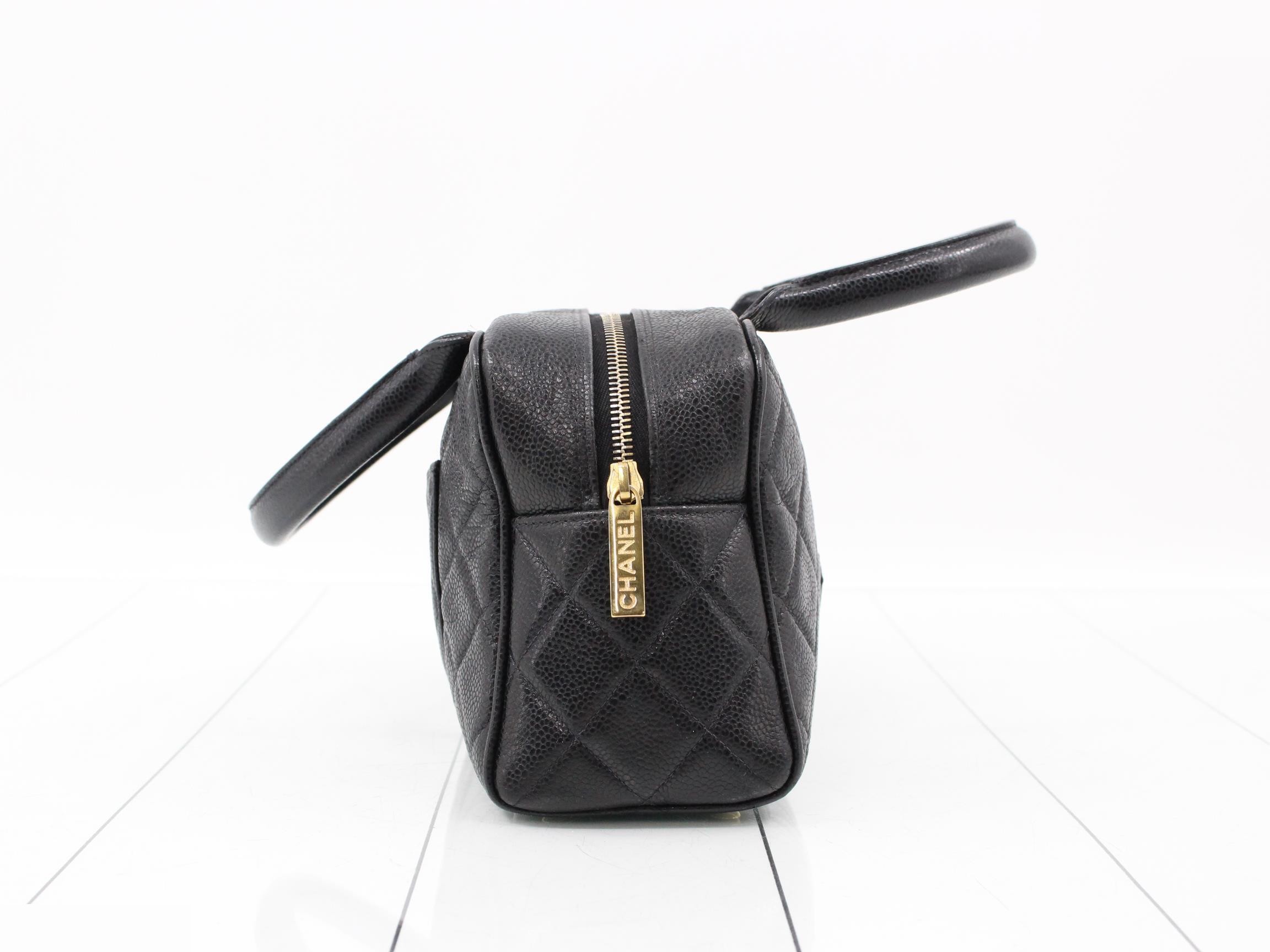 Matelassé caviar leather bag, black, gold hardware, serial number 8. — view 4