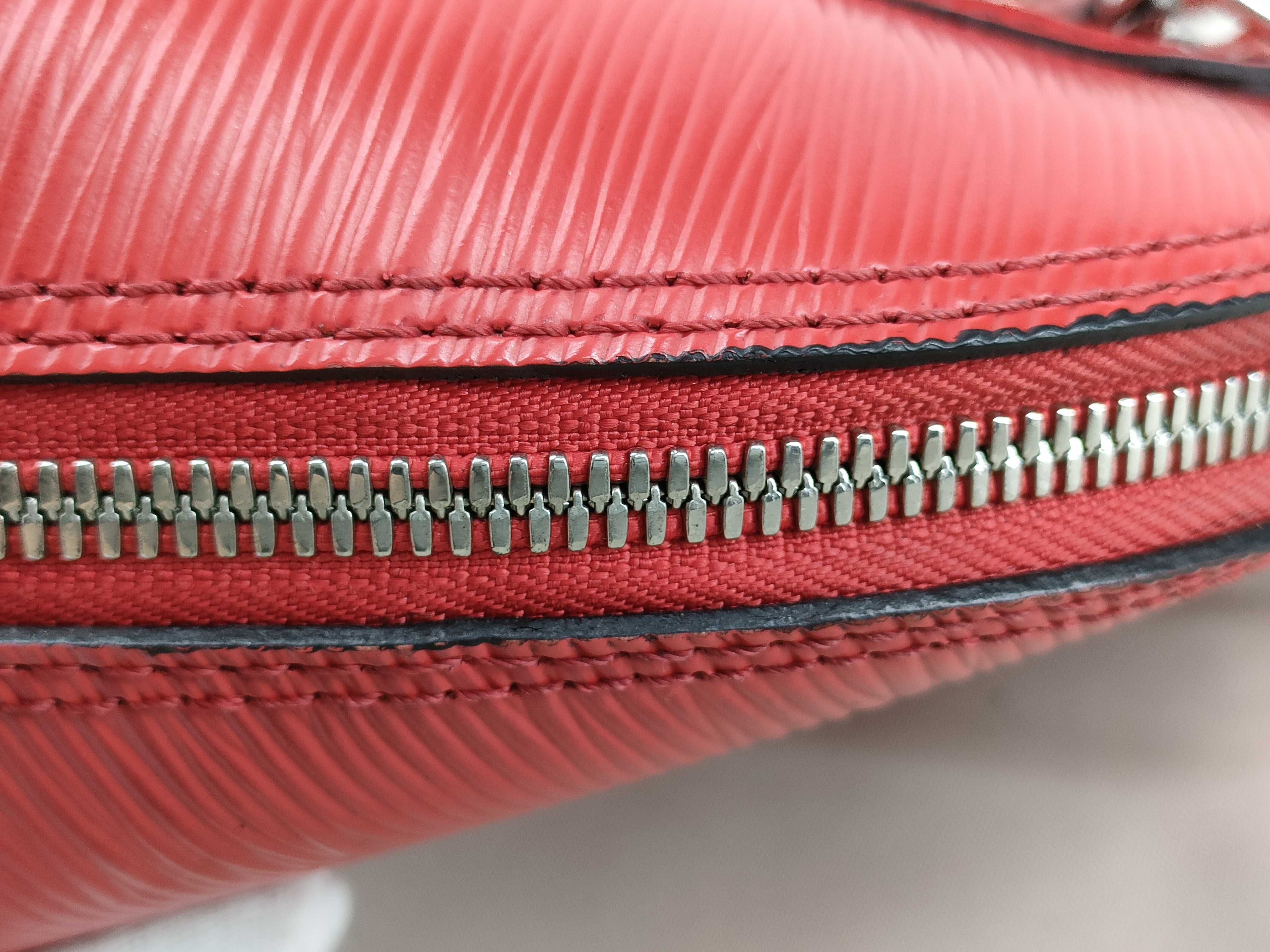 Epi Leather Alma BB Shoulder Bag Handbag — view 9