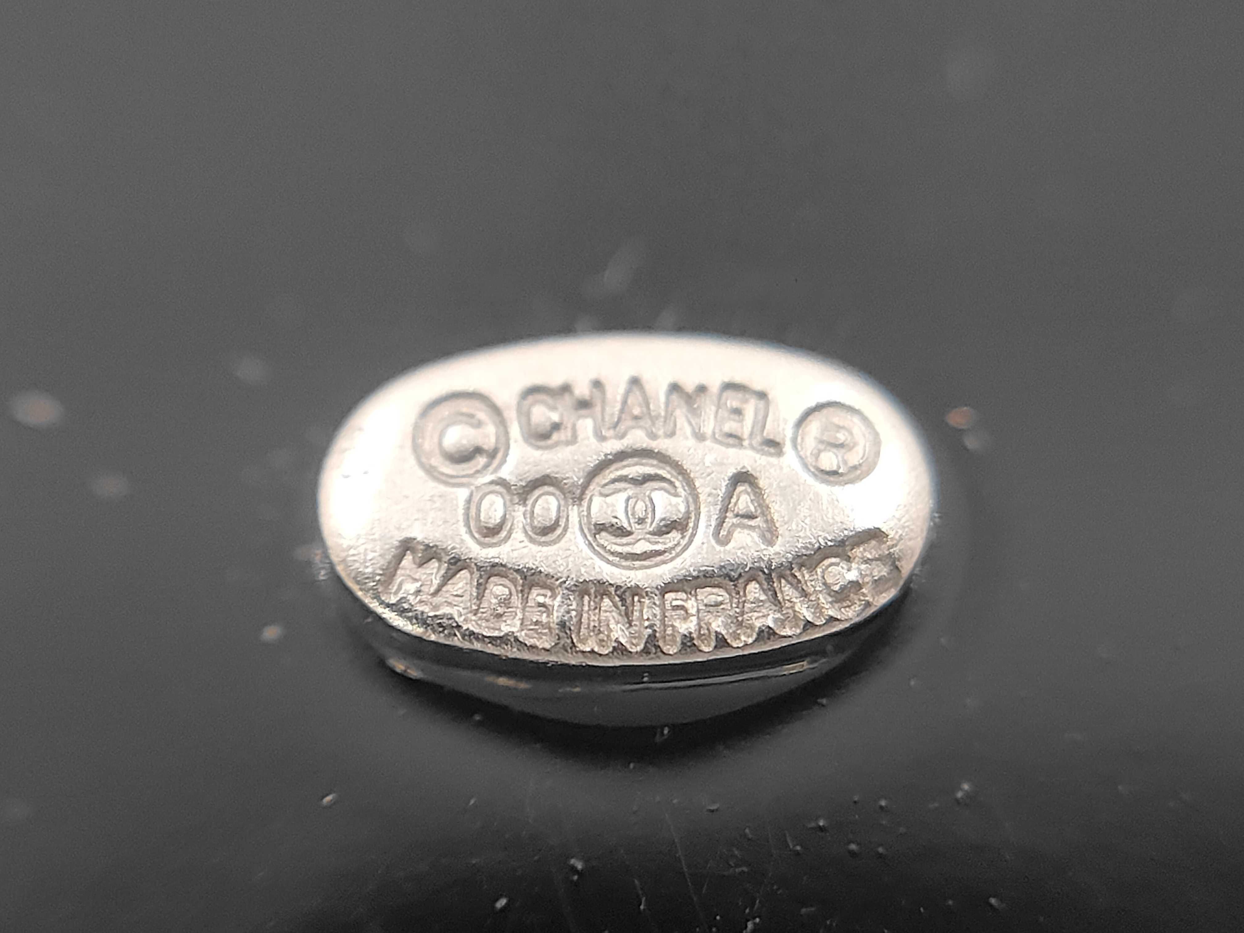 round plate logo brooch — view 5