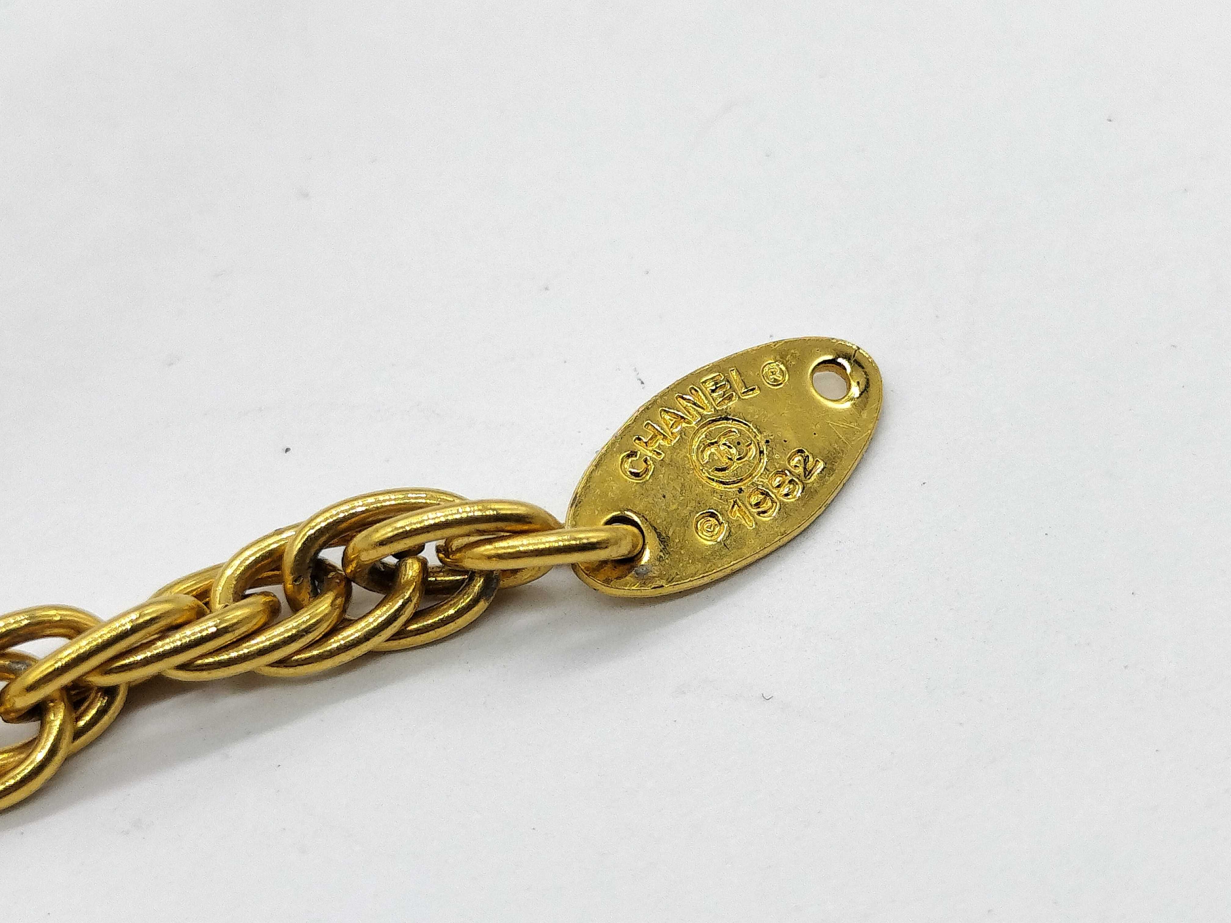 Coco Mark Circle 1982 Bracelet Gold Bracelet Bangle — view 4
