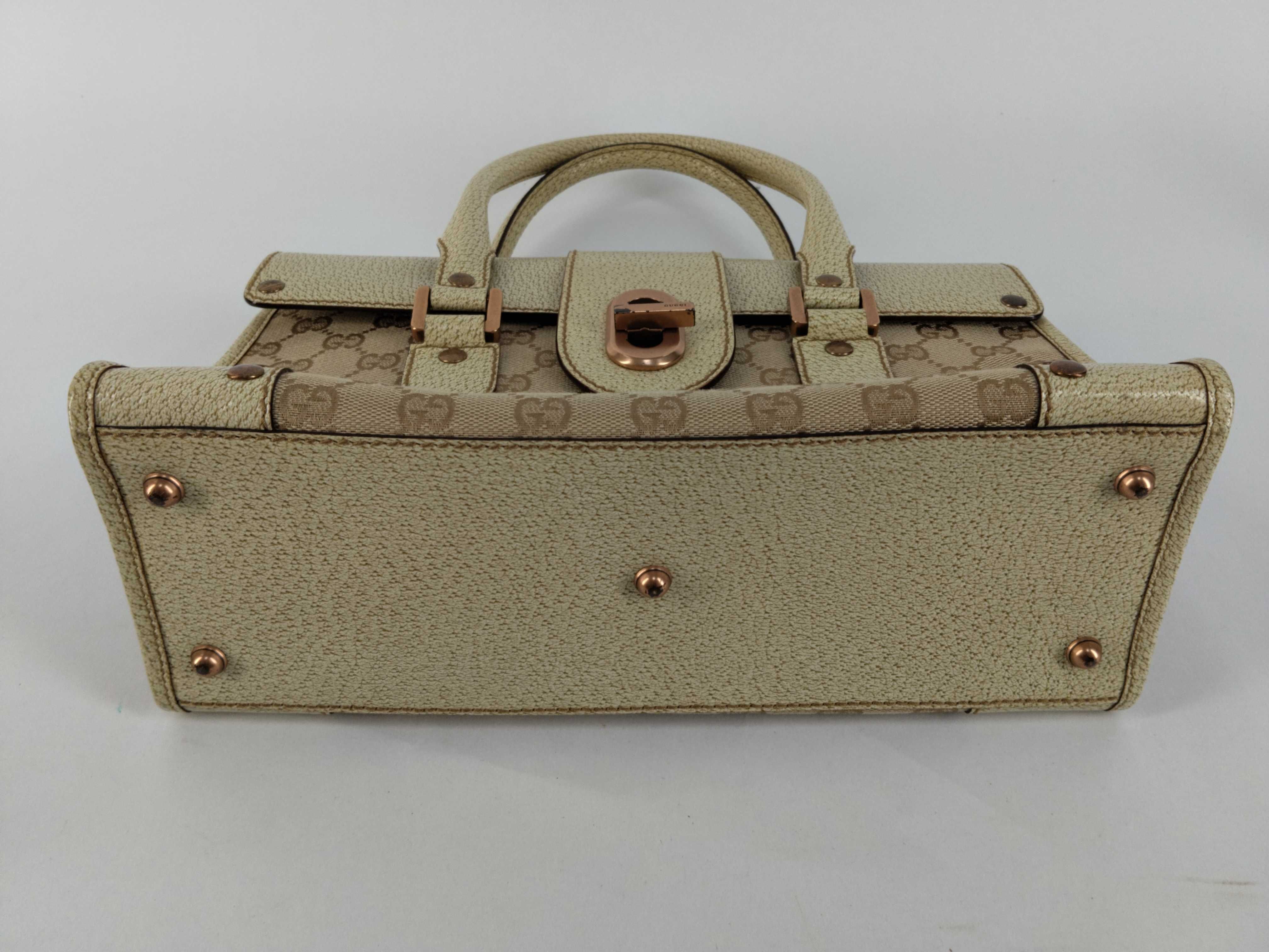 GG Canvas Bag Handbag — view 7
