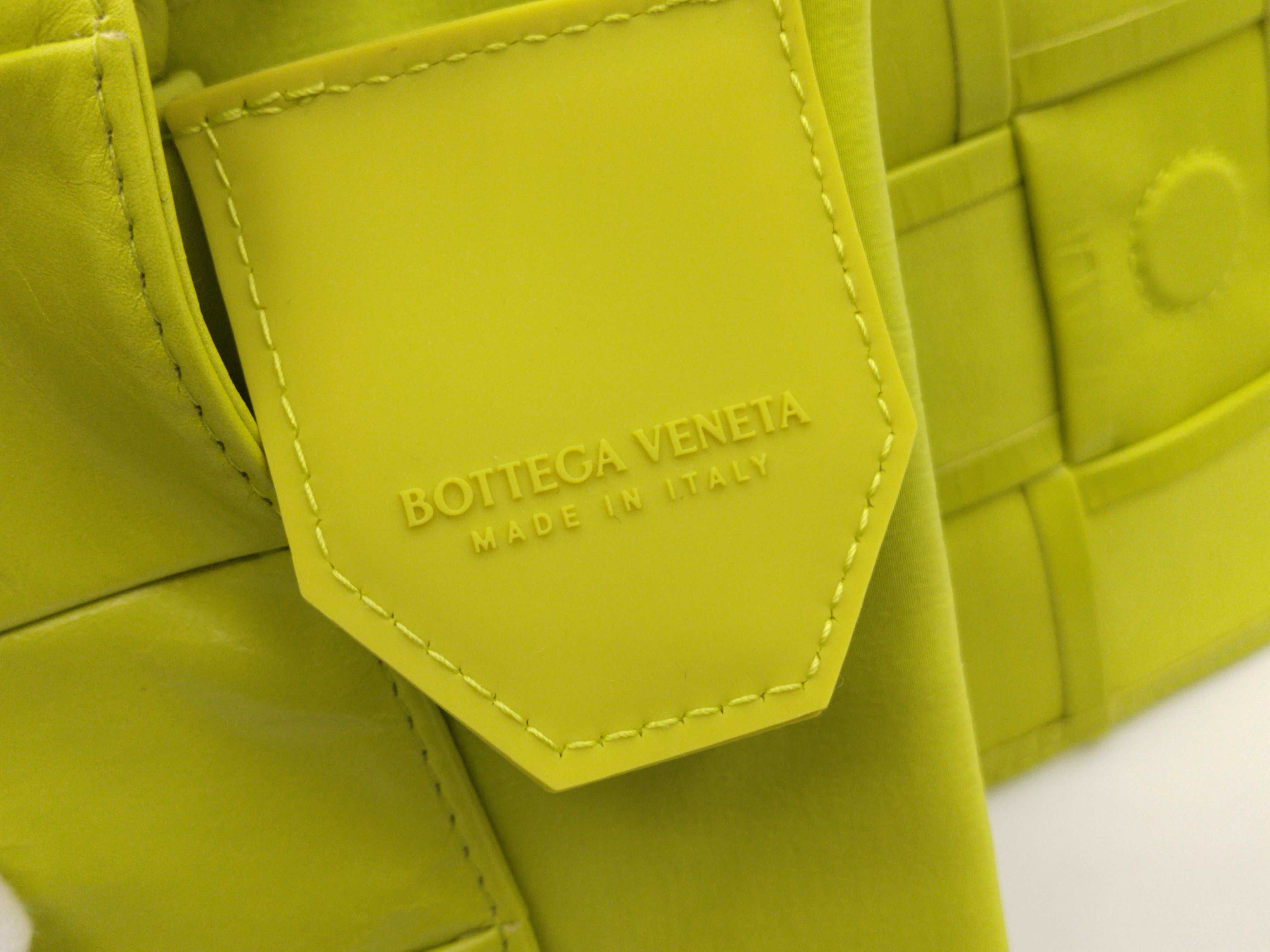 Intrecciato BV Shoulder Bag — view 14
