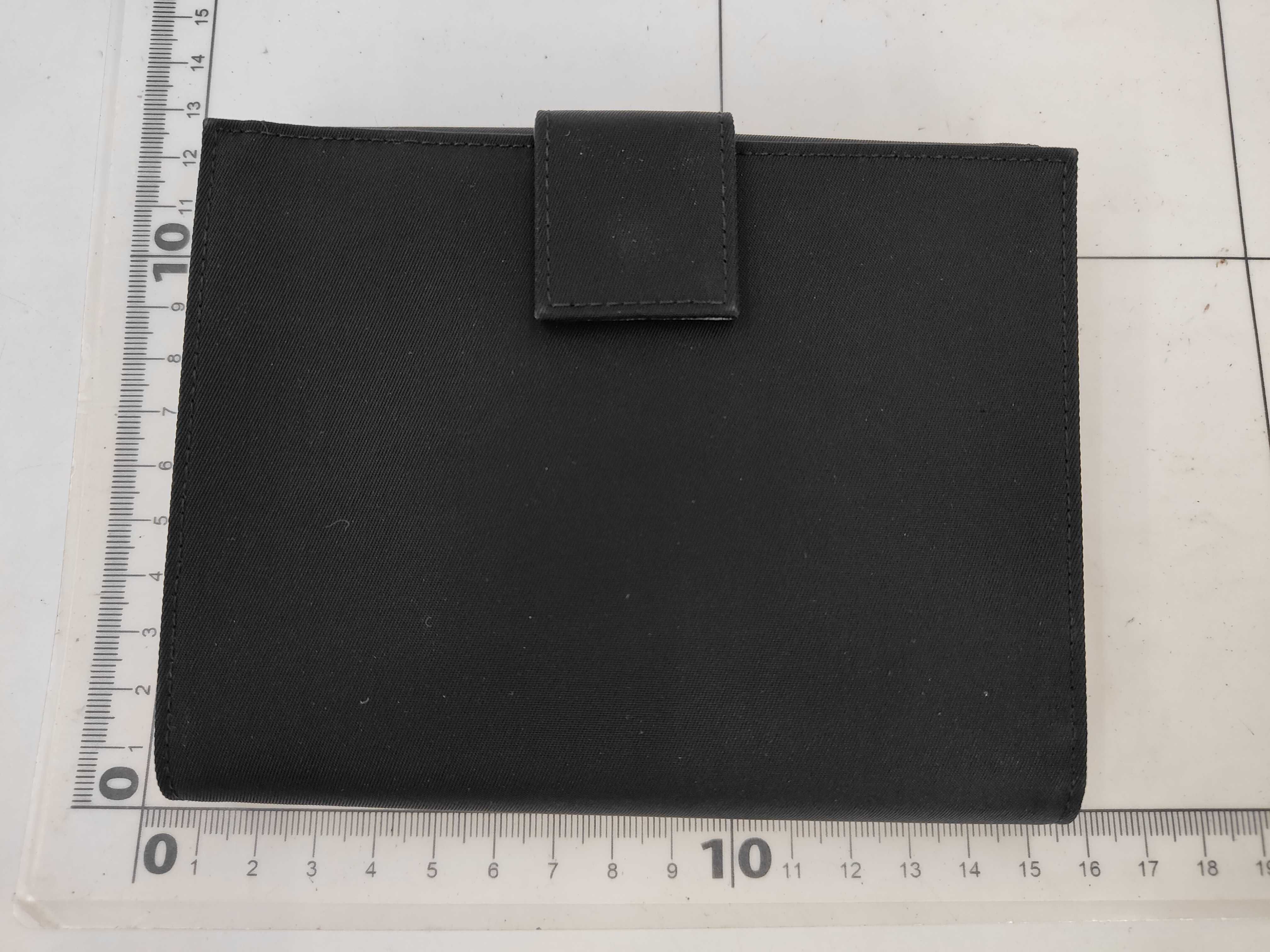 M172 Nylon Tri-fold Wallet, Black, with Box and Guarantee Card. — view 2