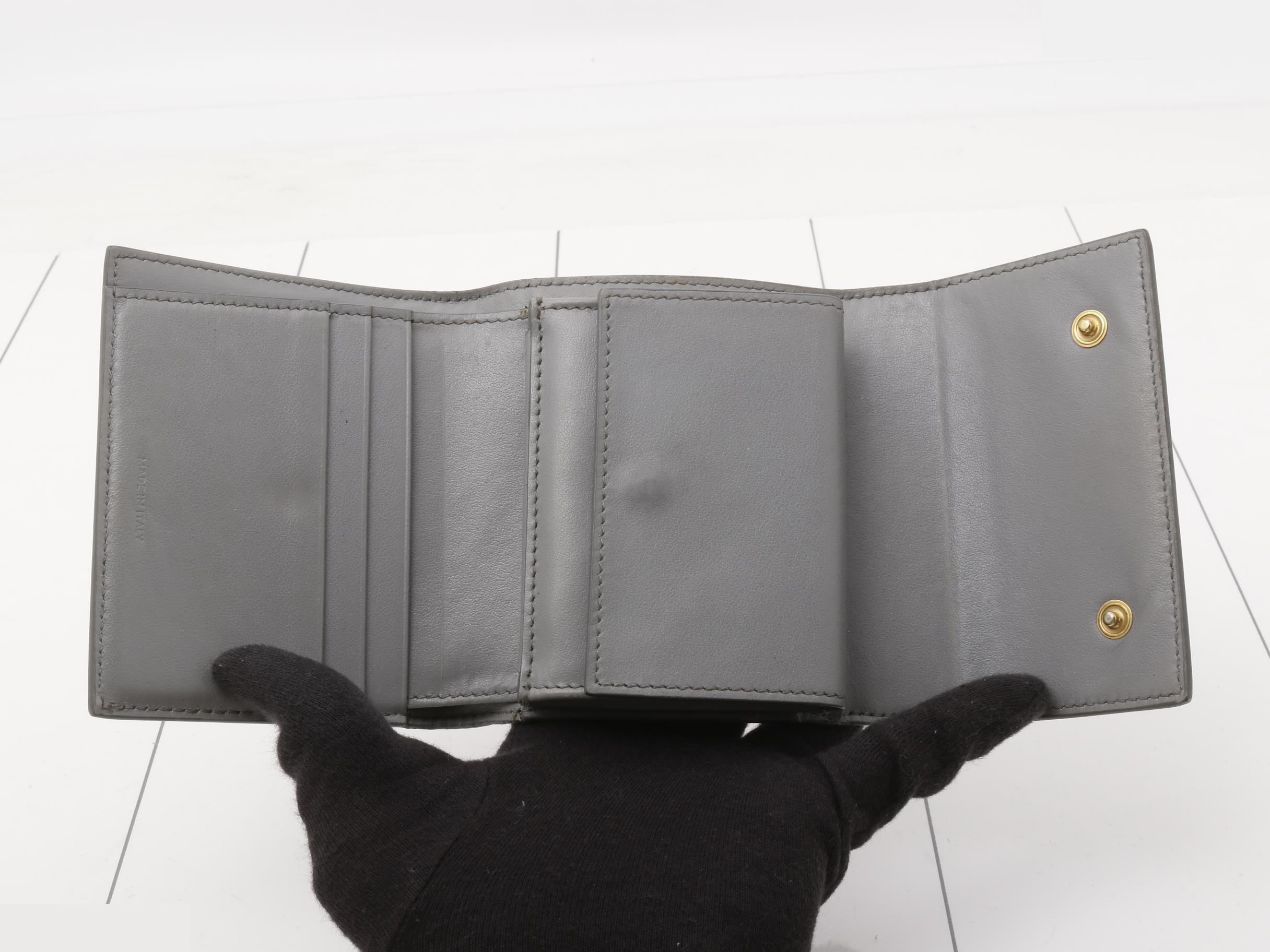 Tri-fold wallet, gray — view 4