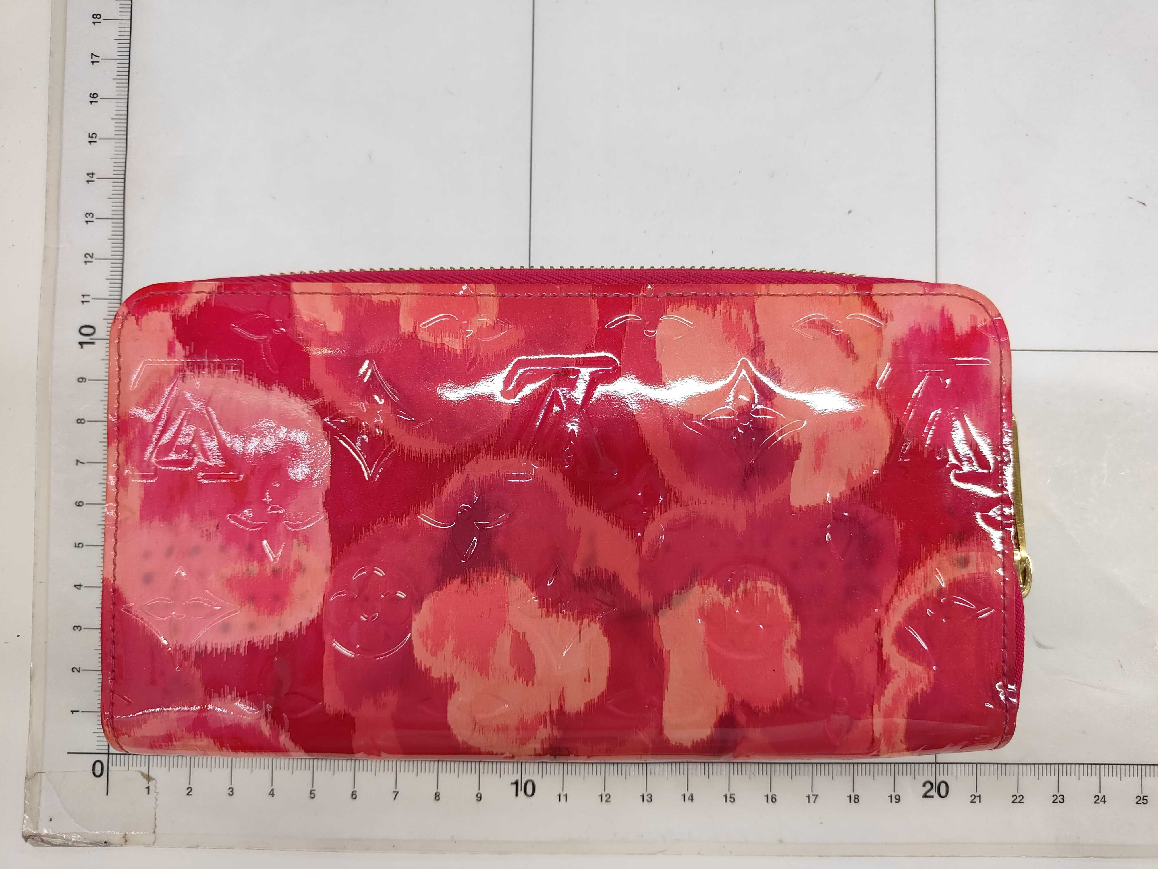 Vernis Ikat Flower Zippy Wallet — view 2