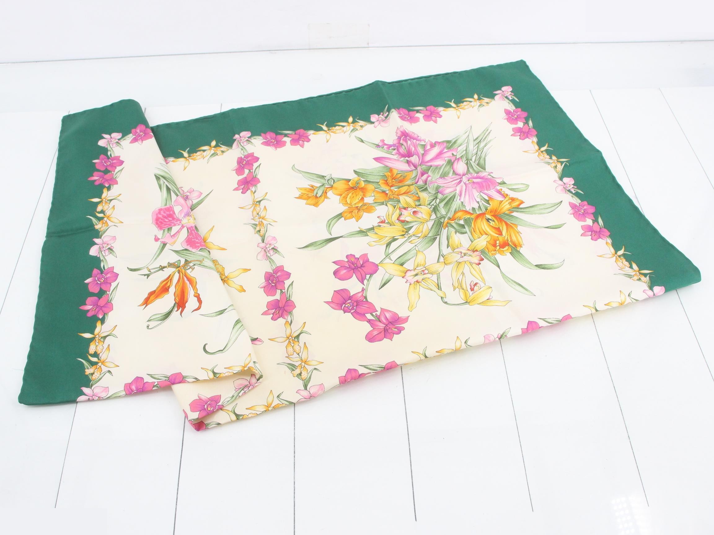 scarf — view 3