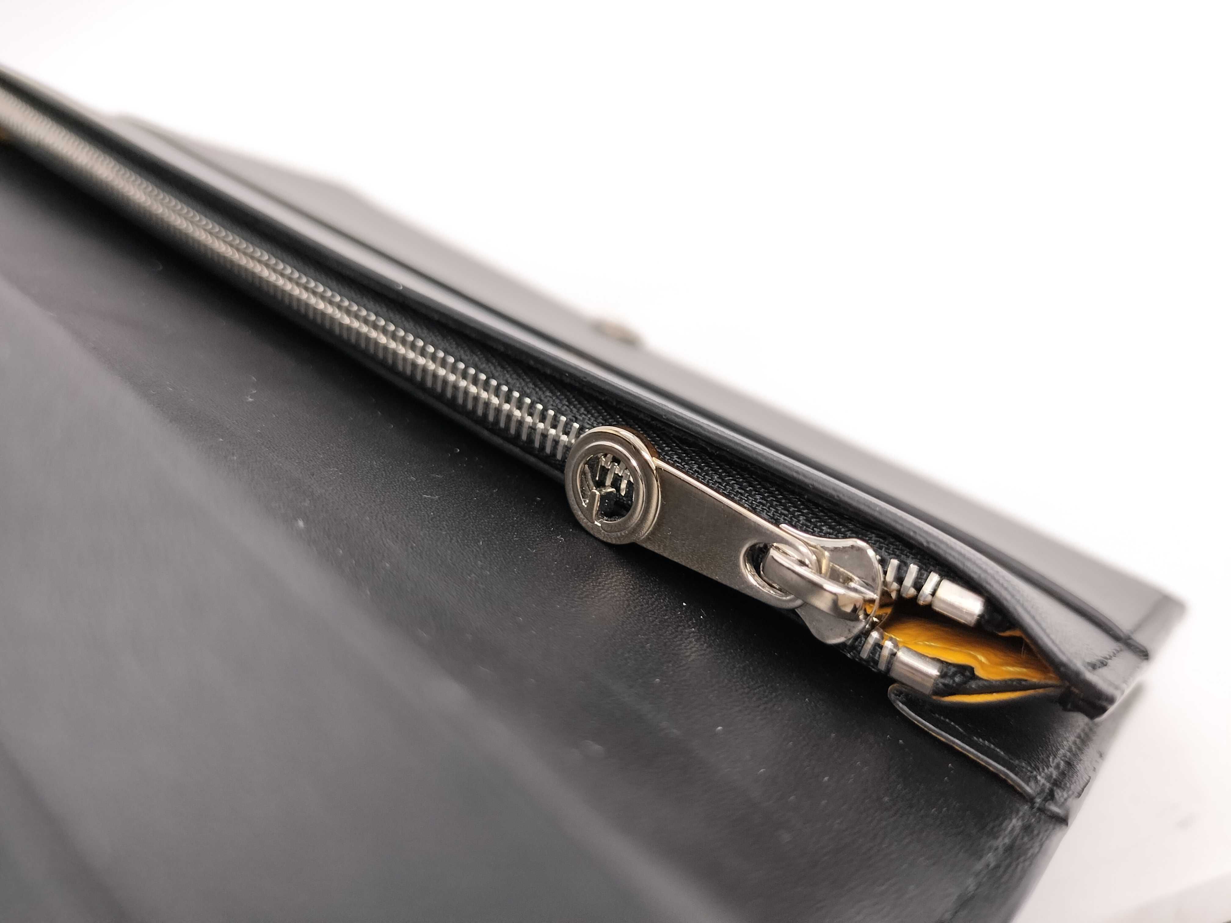 long wallet — view 11