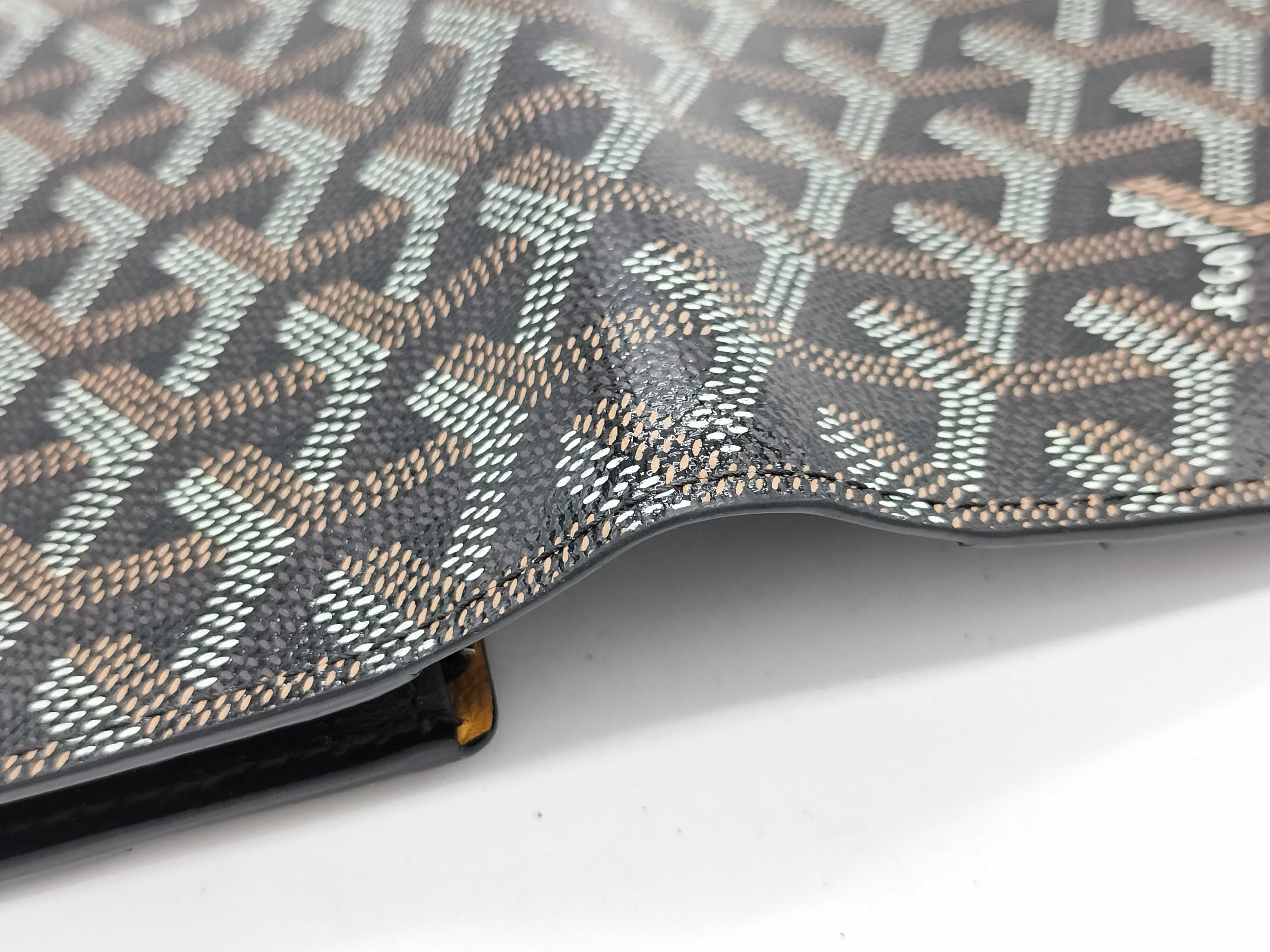 long wallet — view 15