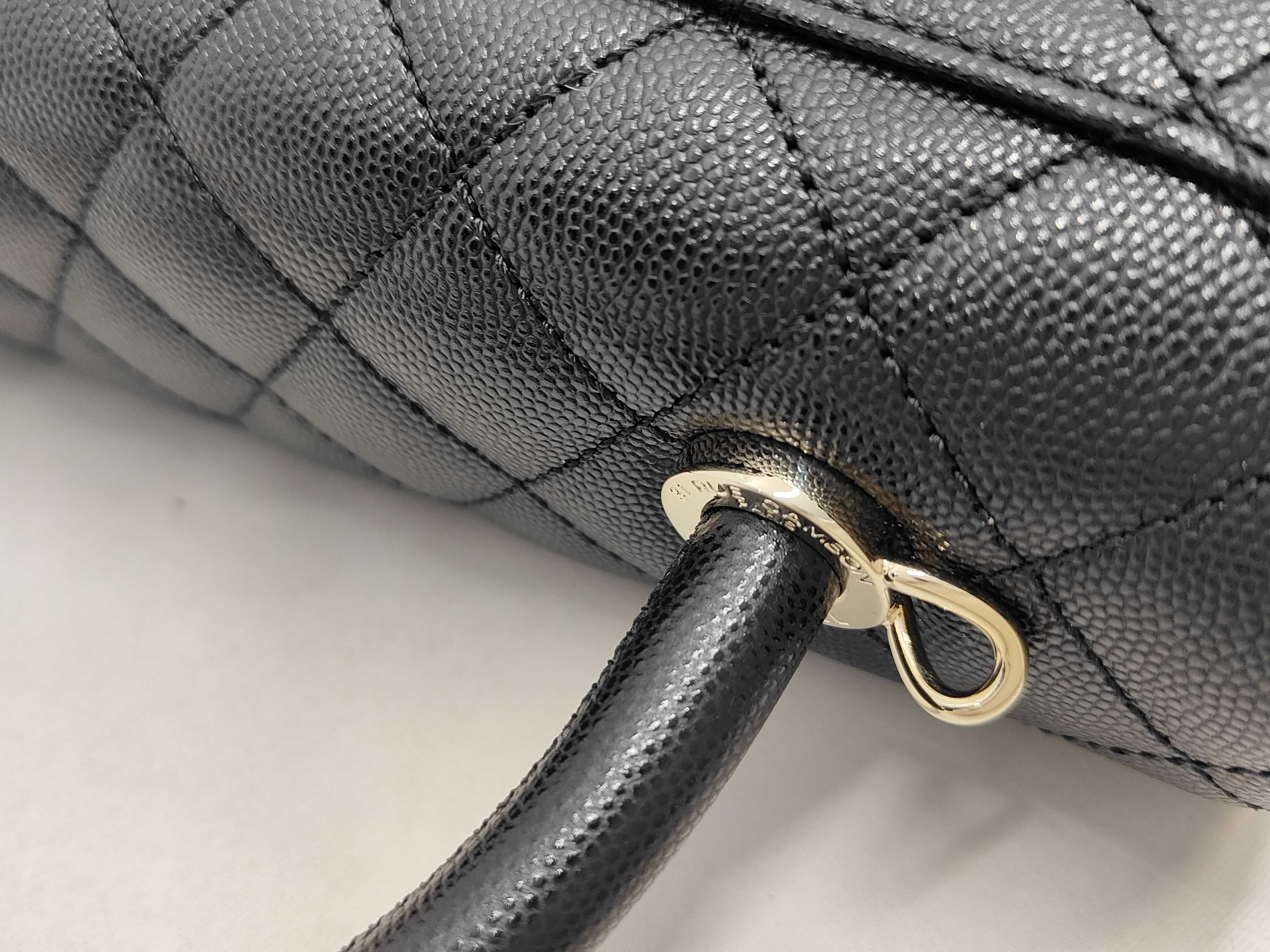 Caviar Skin Coco Handle 29 Handbag — view 6