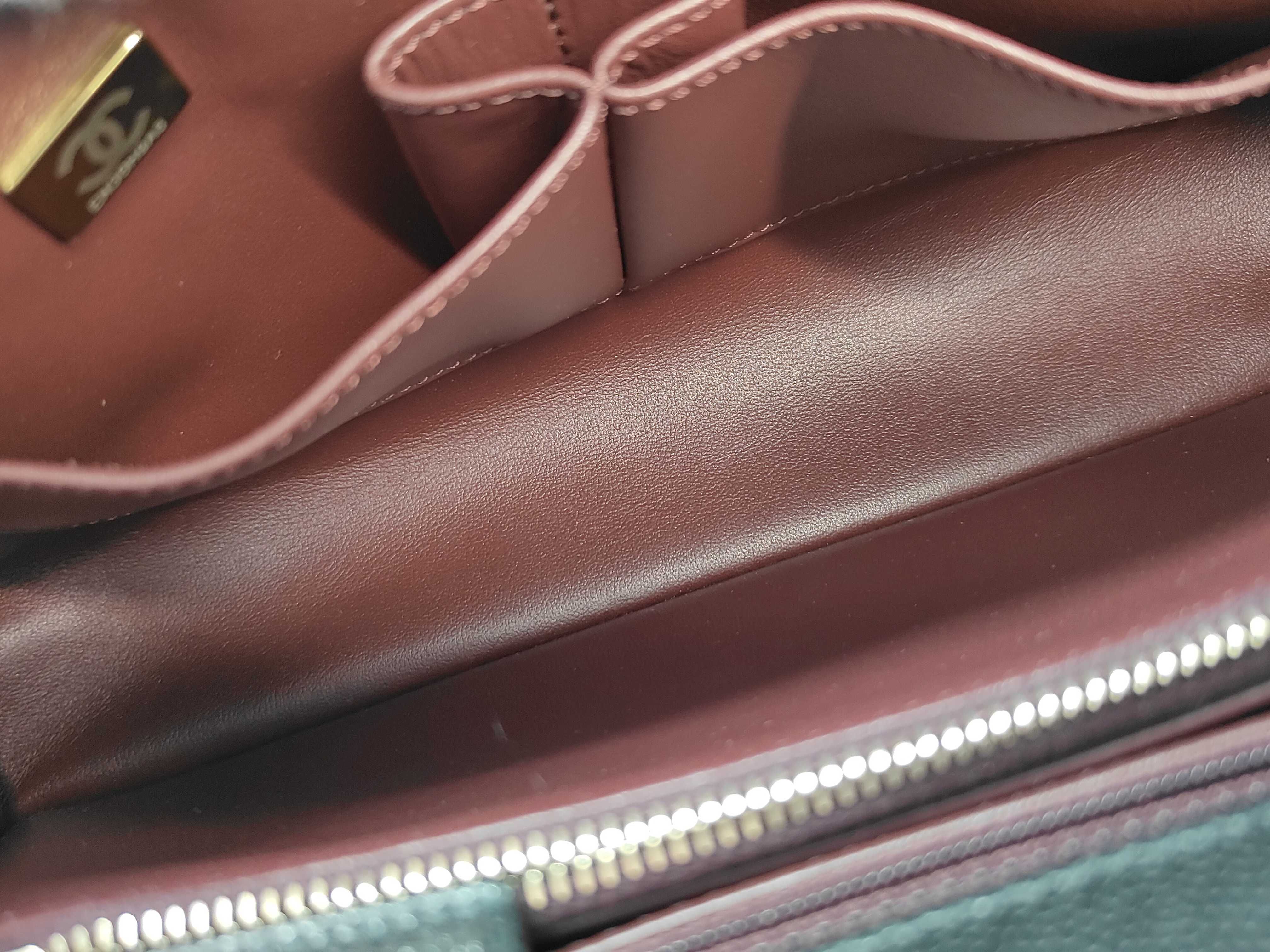 Caviar Skin Coco Handle 29 Handbag — view 9