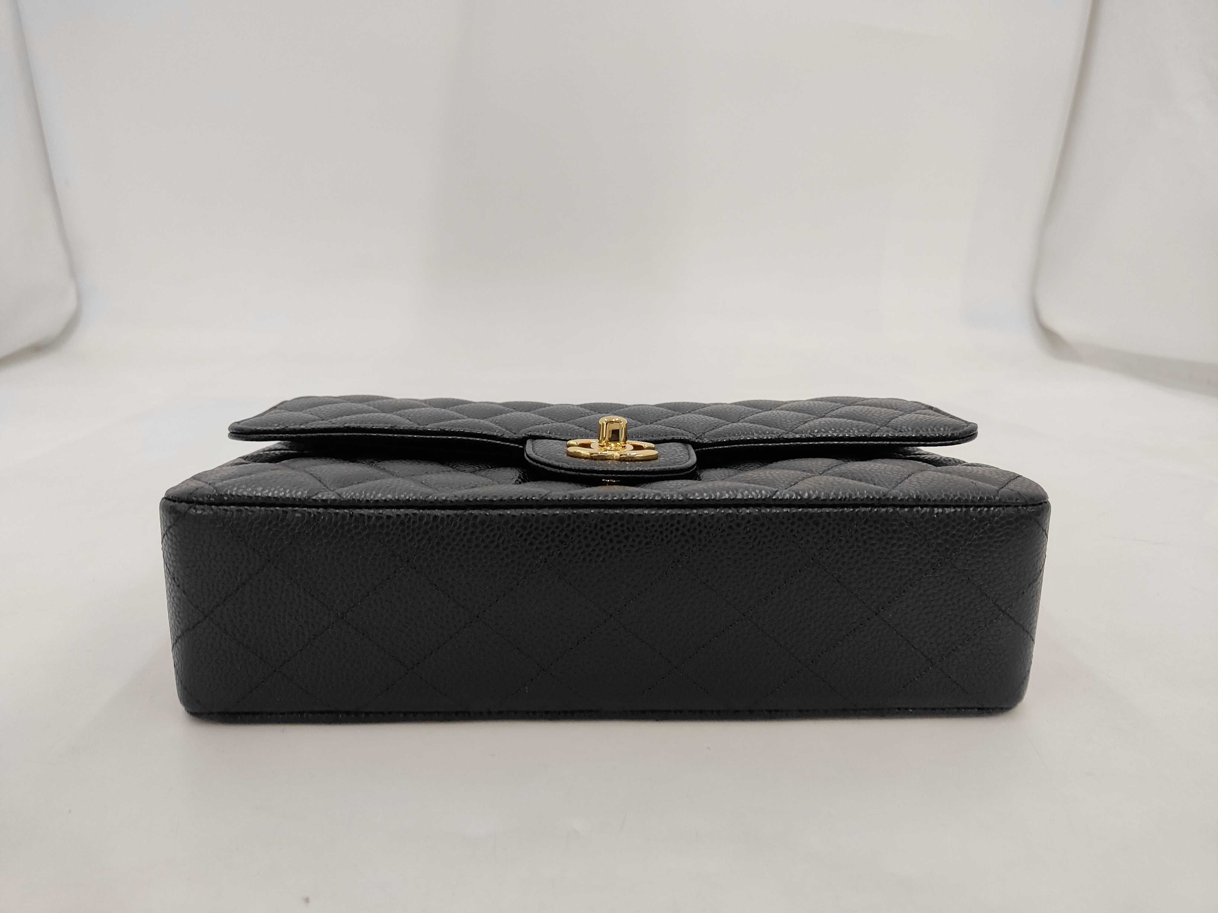 Matelassé 25 Double Flap Double Chain Caviar Shoulder Bag — view 4