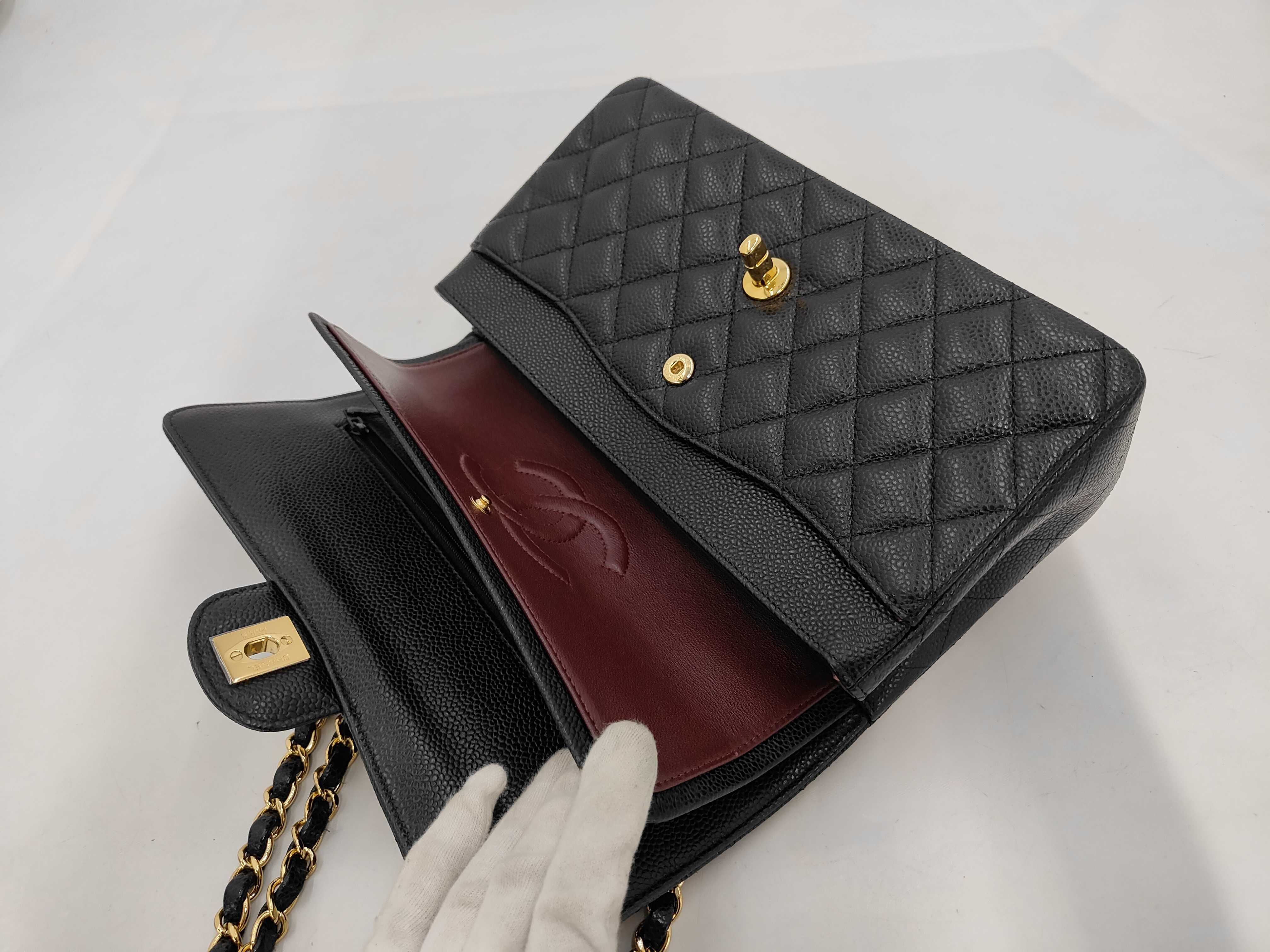 Matelassé 25 Double Flap Double Chain Caviar Shoulder Bag — view 8