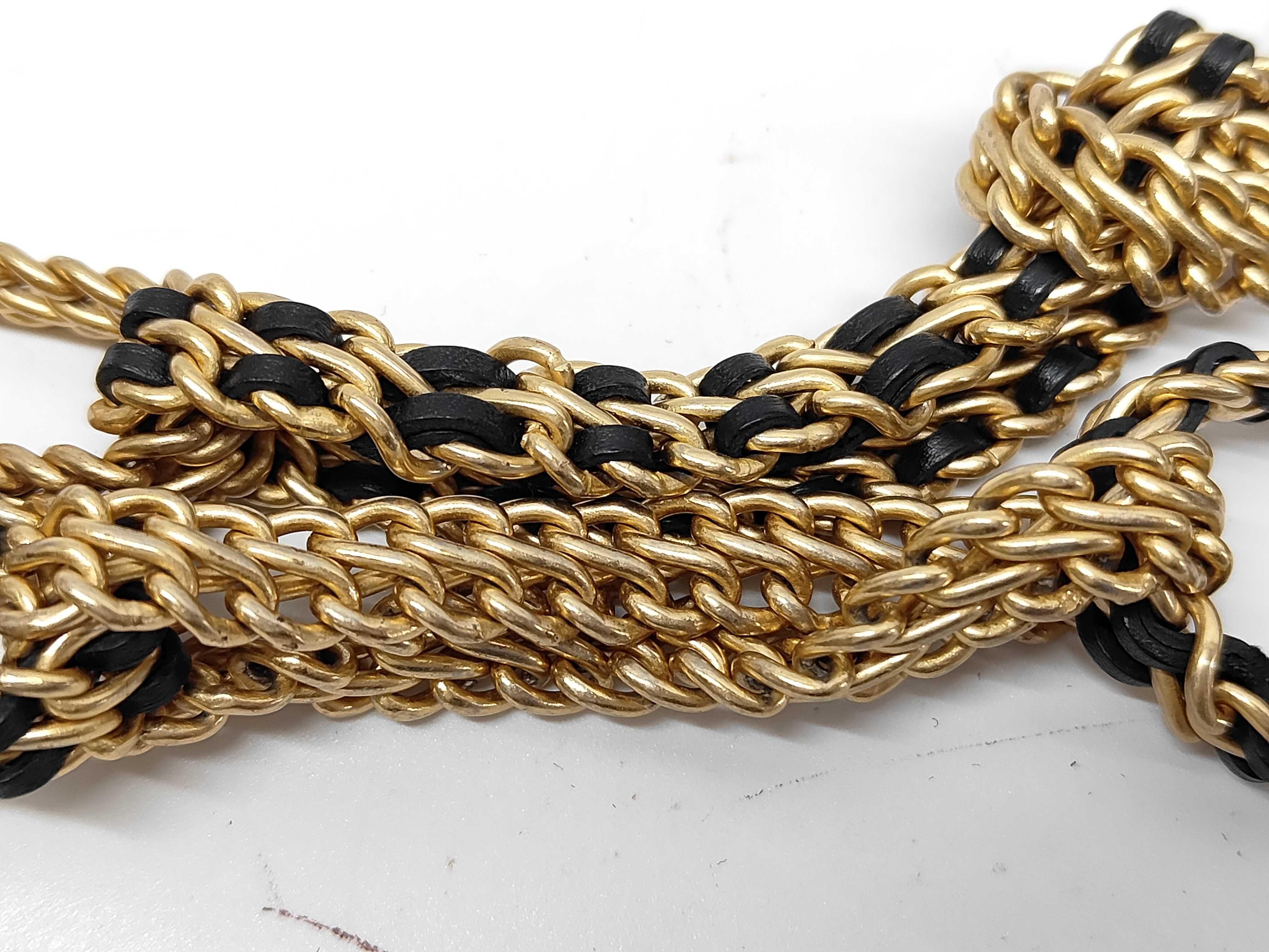 Matelassé Chain Wallet, Black Lambskin, Chain Coco Mark, Gold Hardware, Shoulder Bag — view 3