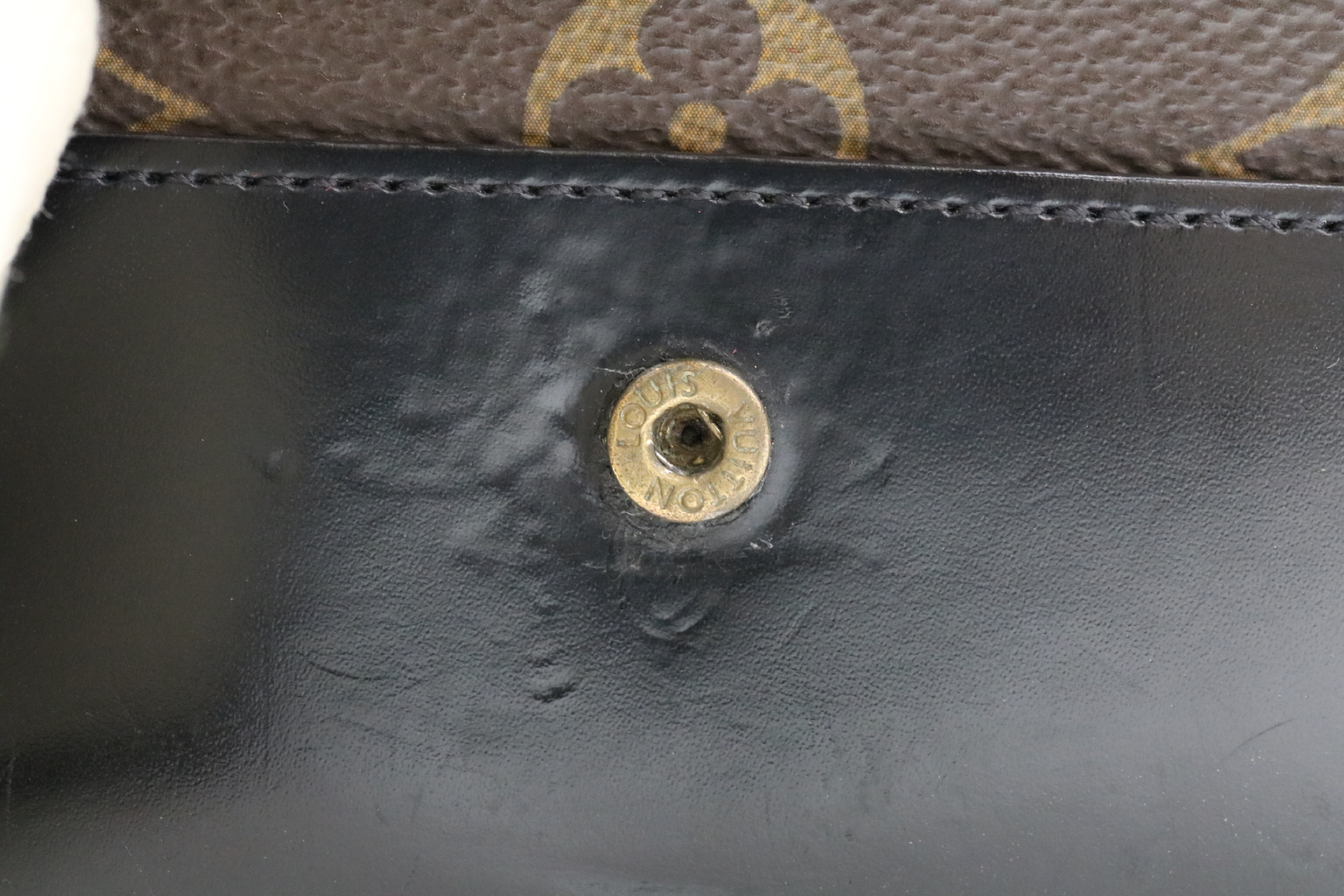 Monogram Portefeuille Flower Compact Wallet — view 9