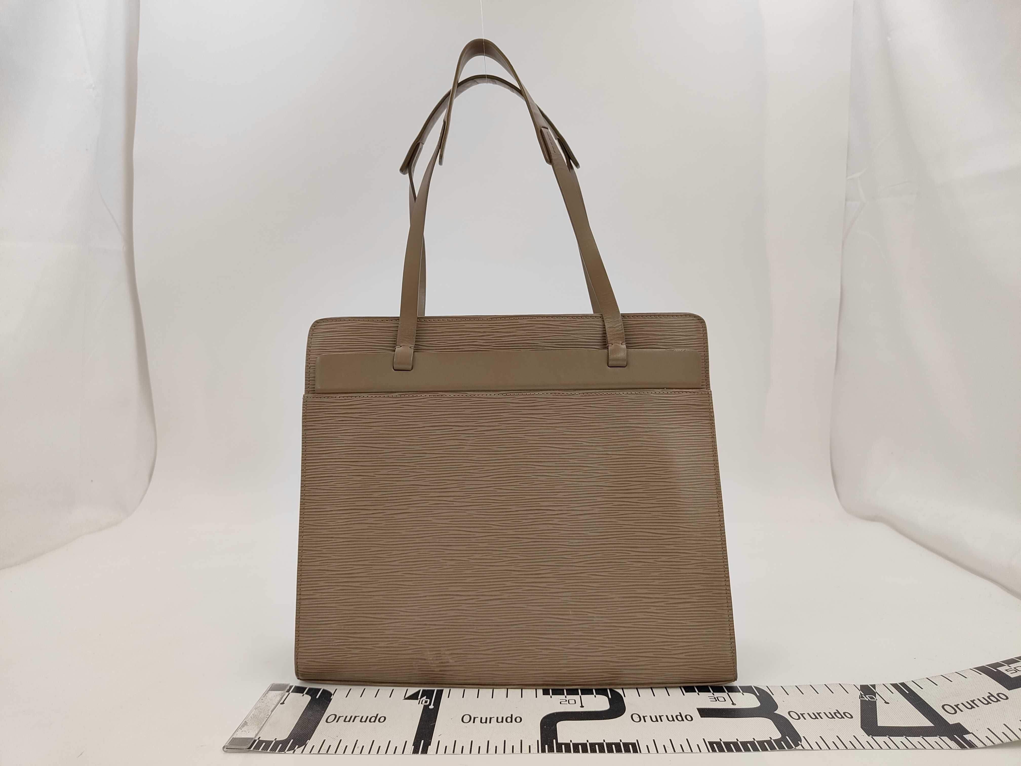 Epi Croisette PM Pepper M5249C LB1000 Shoulder Bag (with dust bag) — view 2