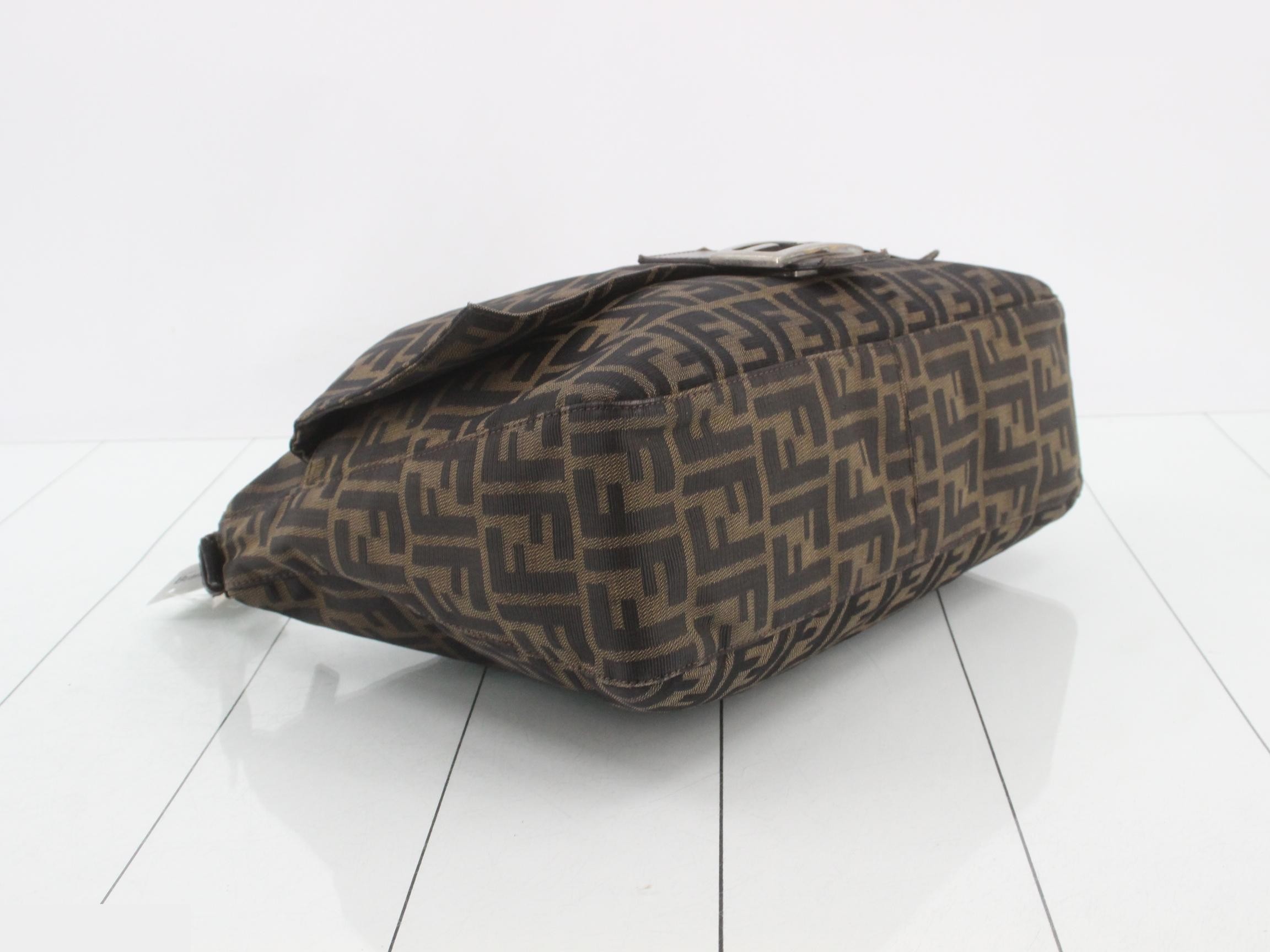 ZUCCA (Bag) - Mamma Bucket Shoulder Bag — view 5