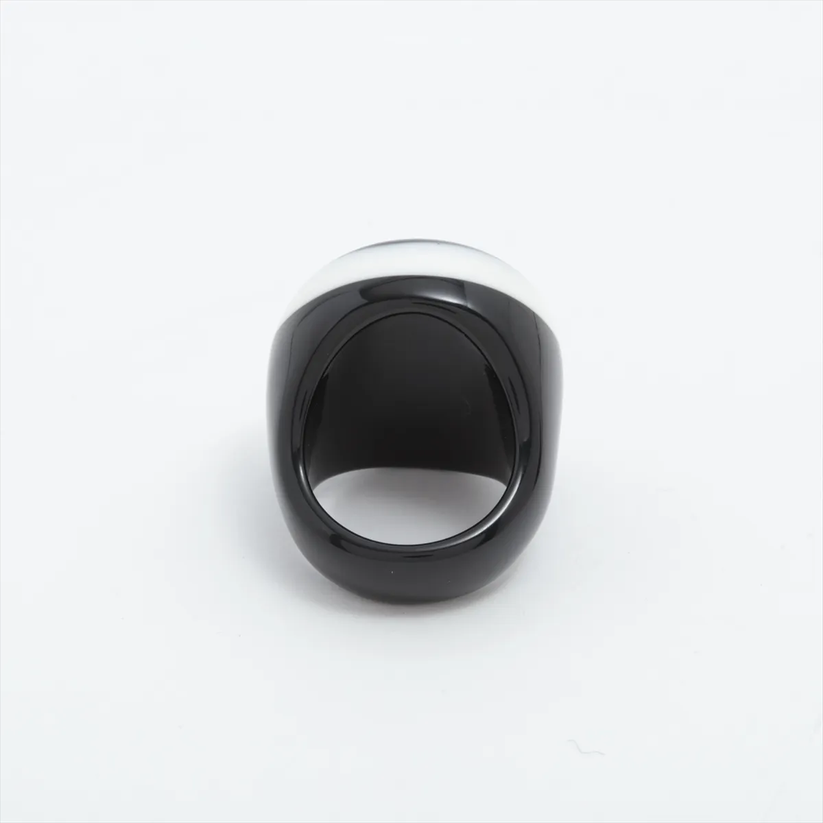 Coco Mark Ring, Resin, Black x White, — view 2