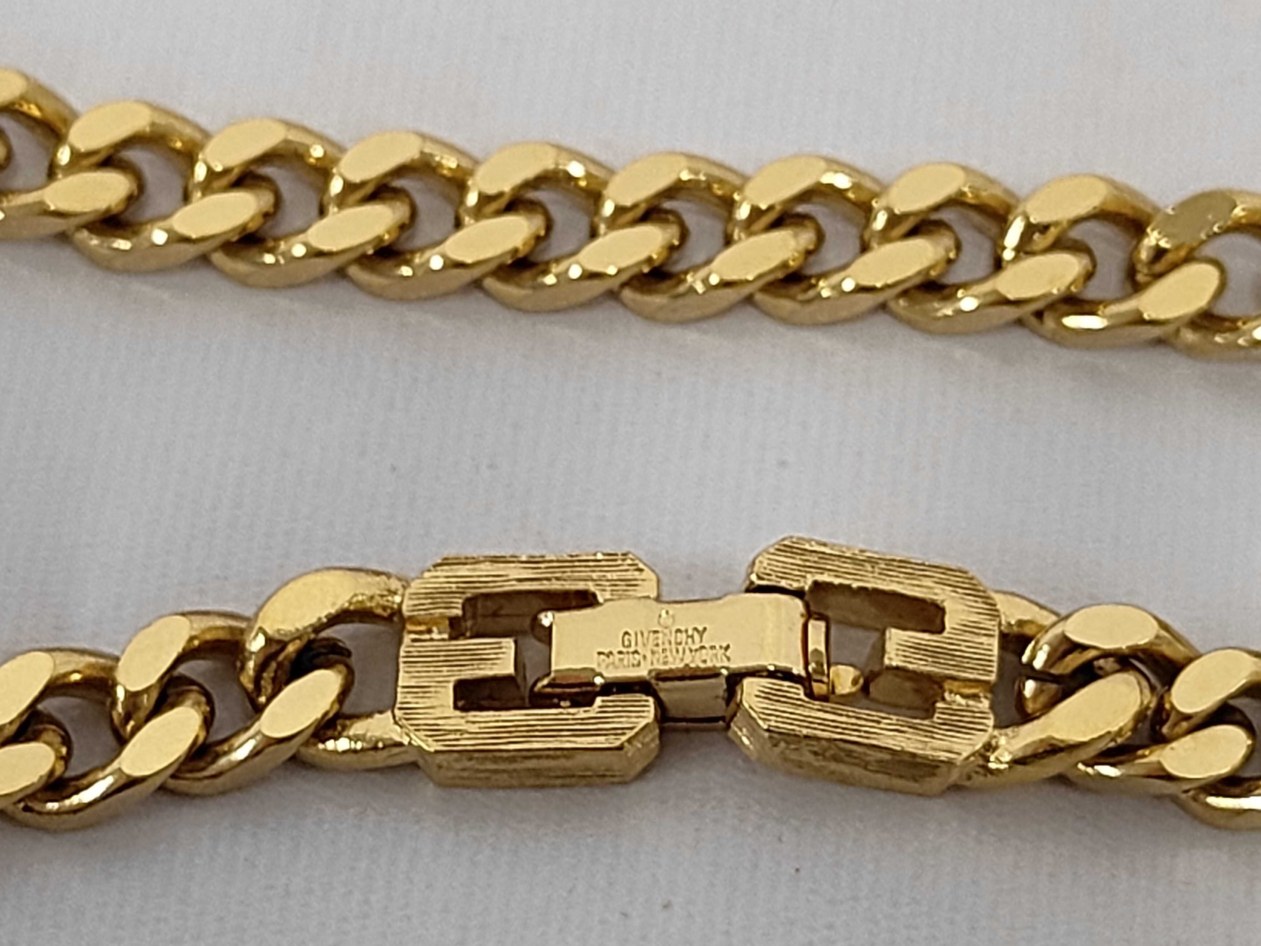 G-logo rhinestone diamond-shaped curb chain gold chain necklace. — view 5