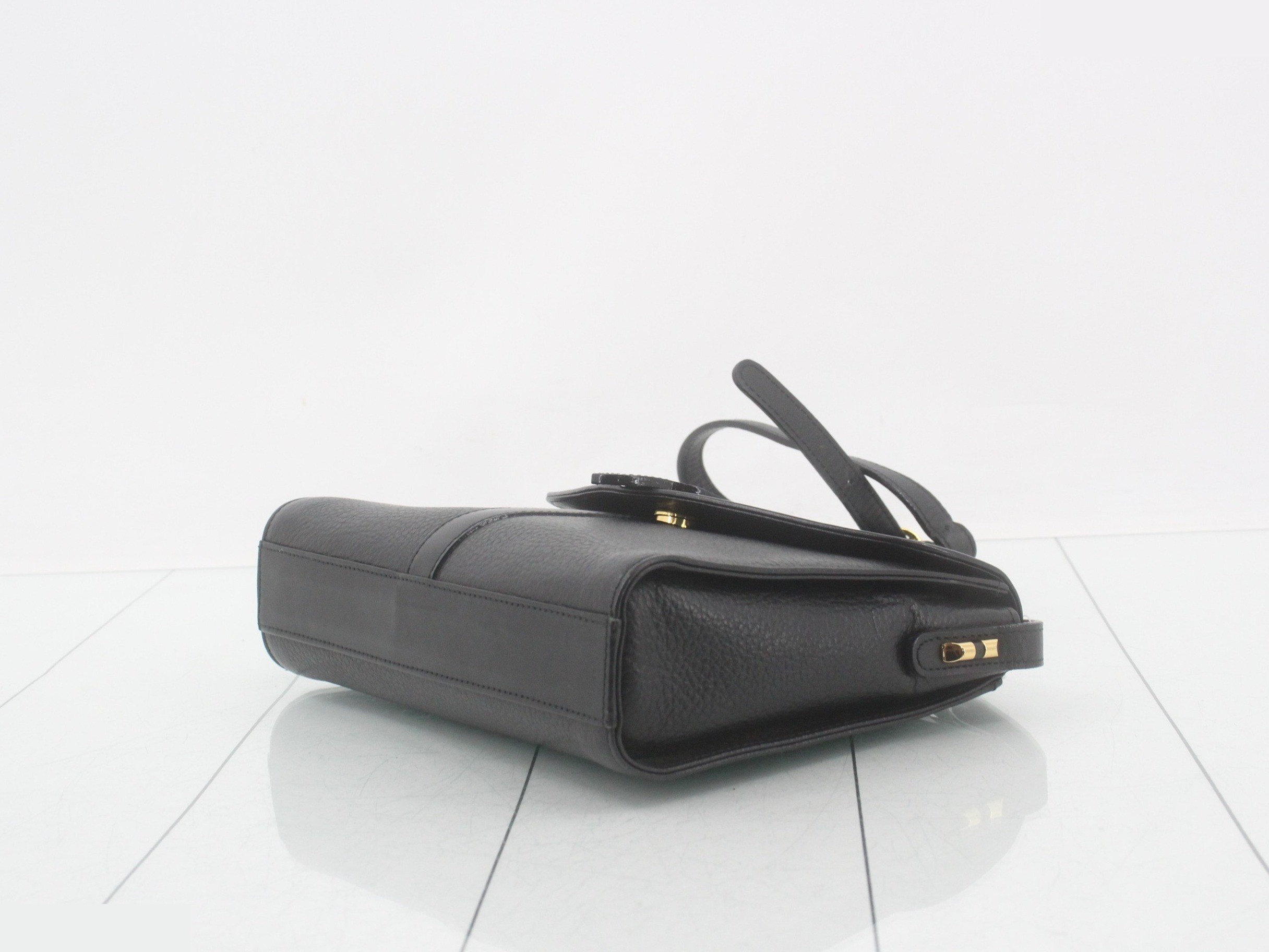 Leather shoulder bag, black, gold hardware. — view 6