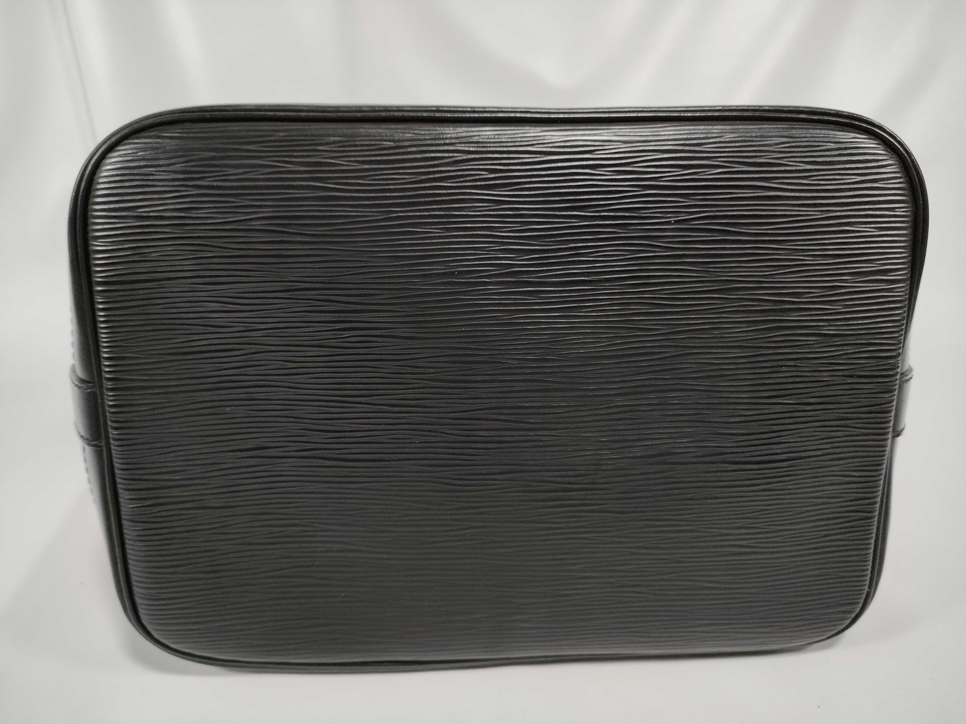 Epi Noe Noir Shoulder Bag — view 7