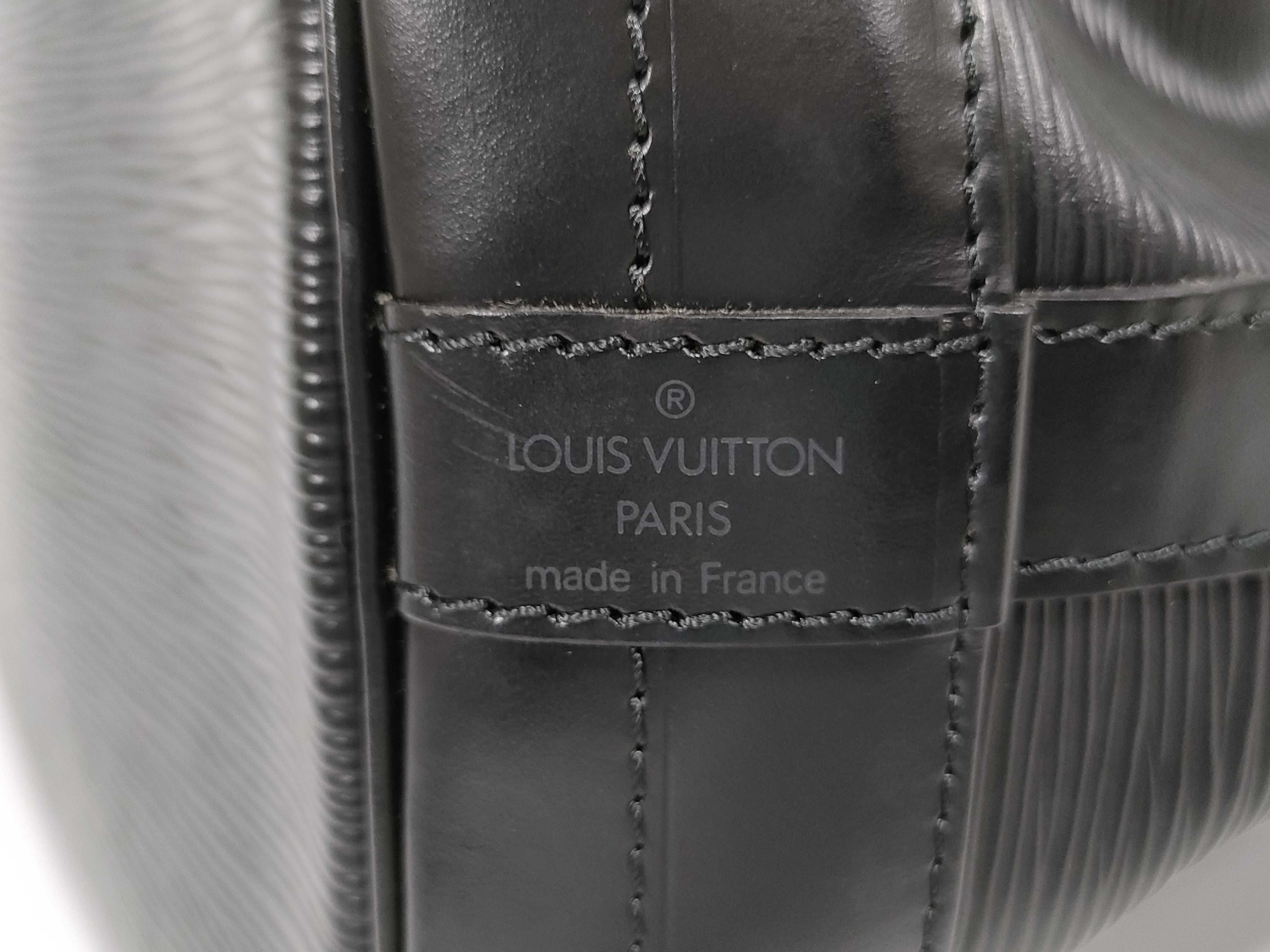 Epi Noe Noir Shoulder Bag — view 8