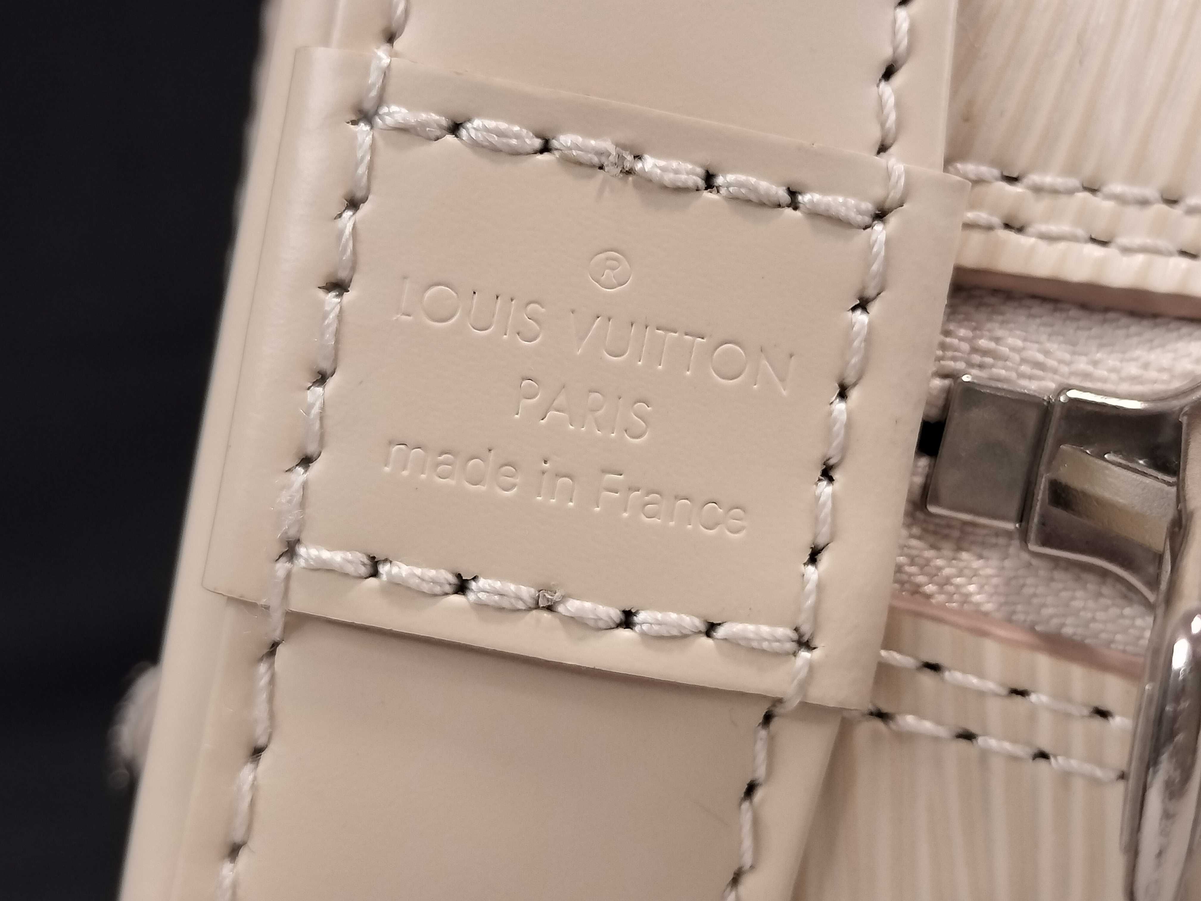 Epi Alma BB M58706 Quartz NFC Handbag — view 11