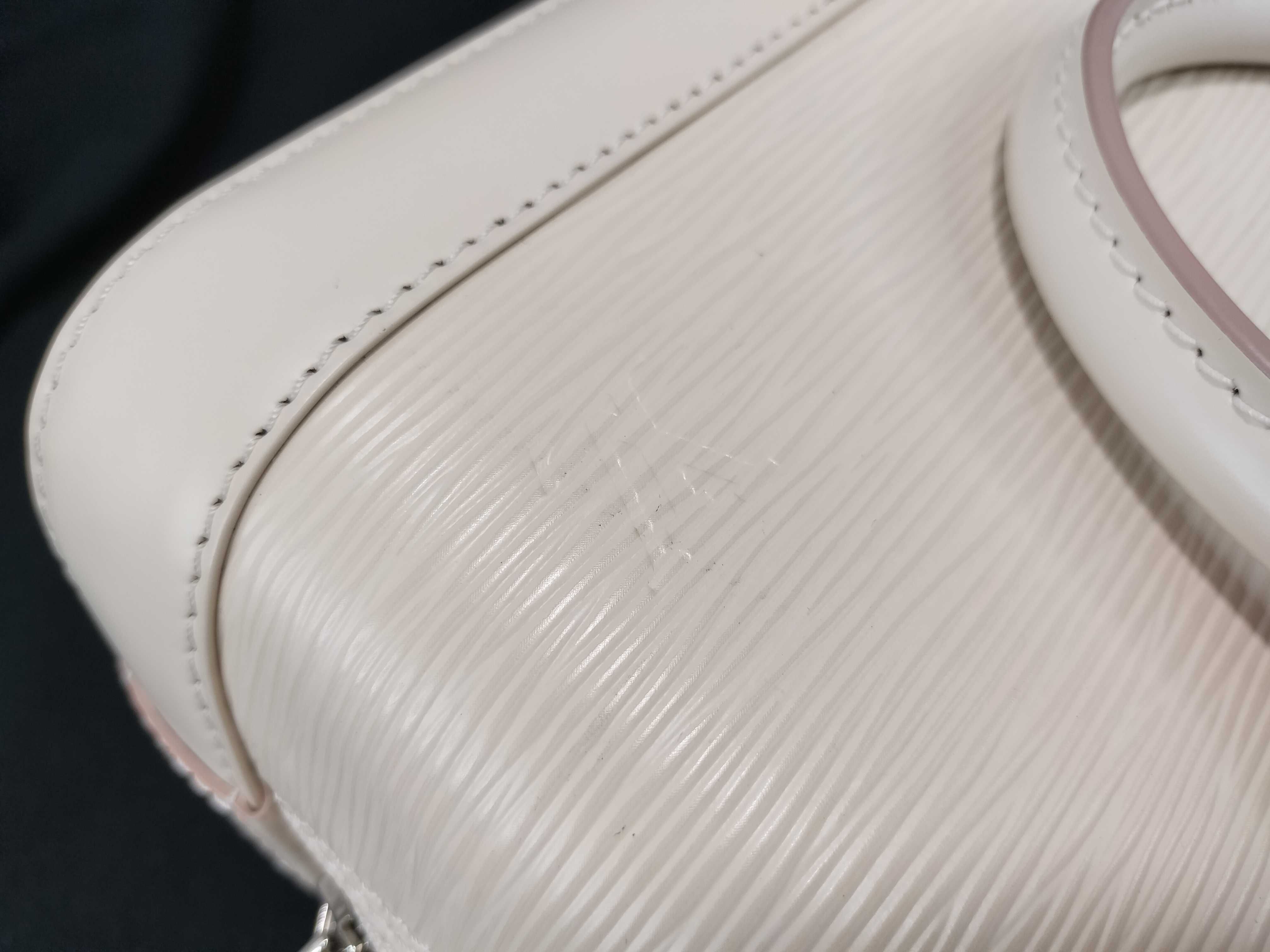 Epi Alma BB M58706 Quartz NFC Handbag — view 12