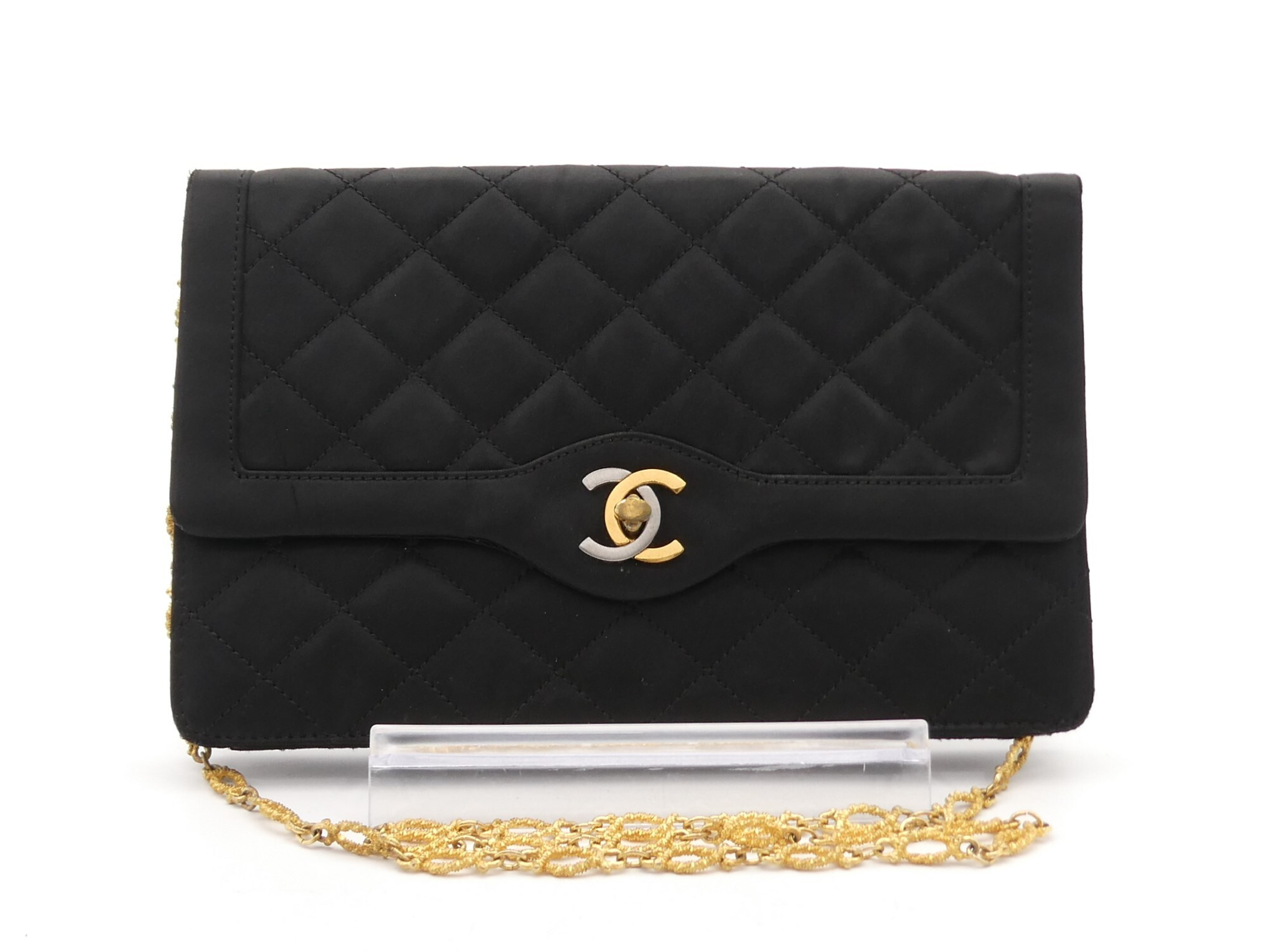 Matelassé Satin Coco Mark Turnlock Chain Shoulder Bag