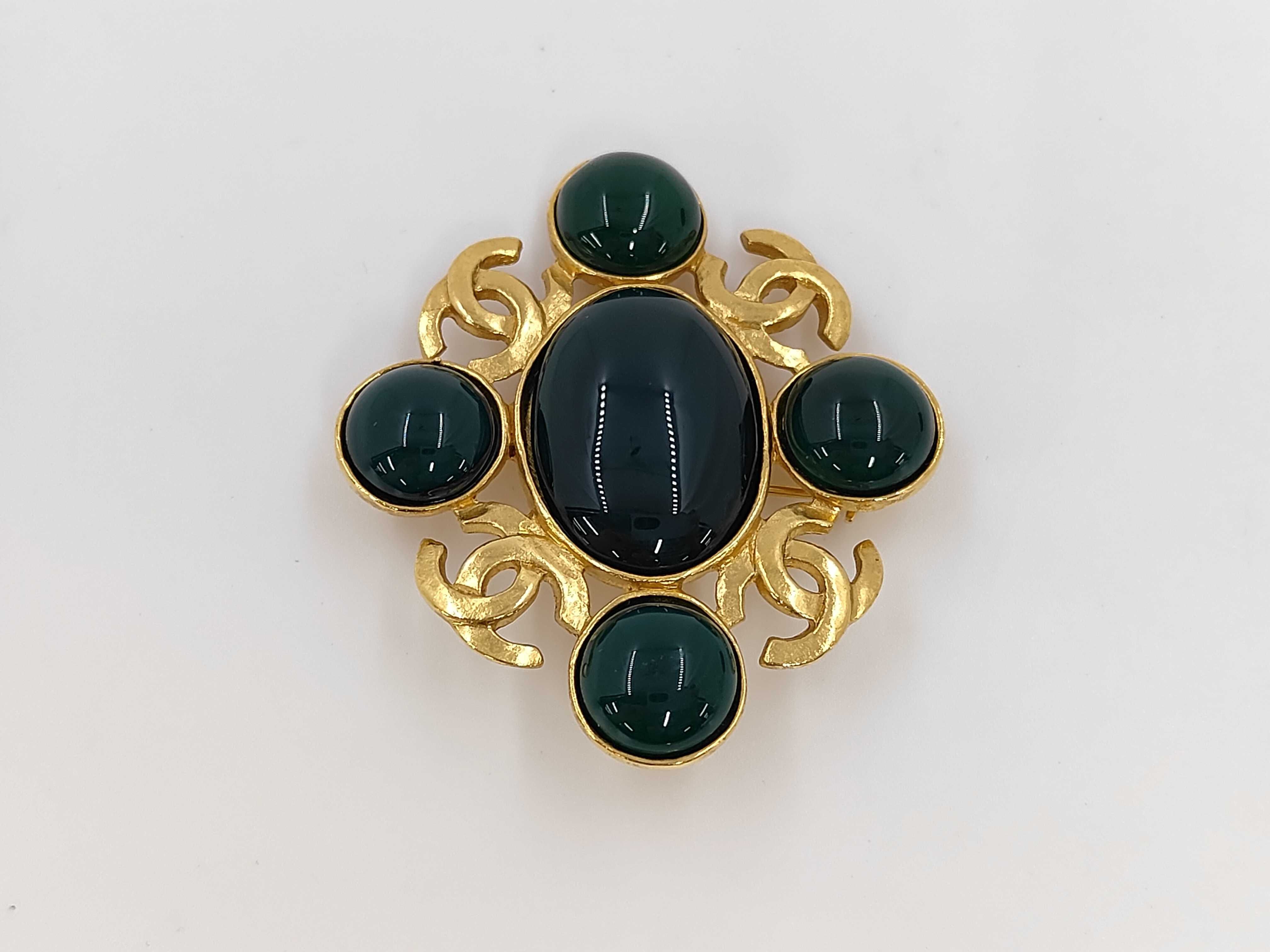 Gripoix Brooch