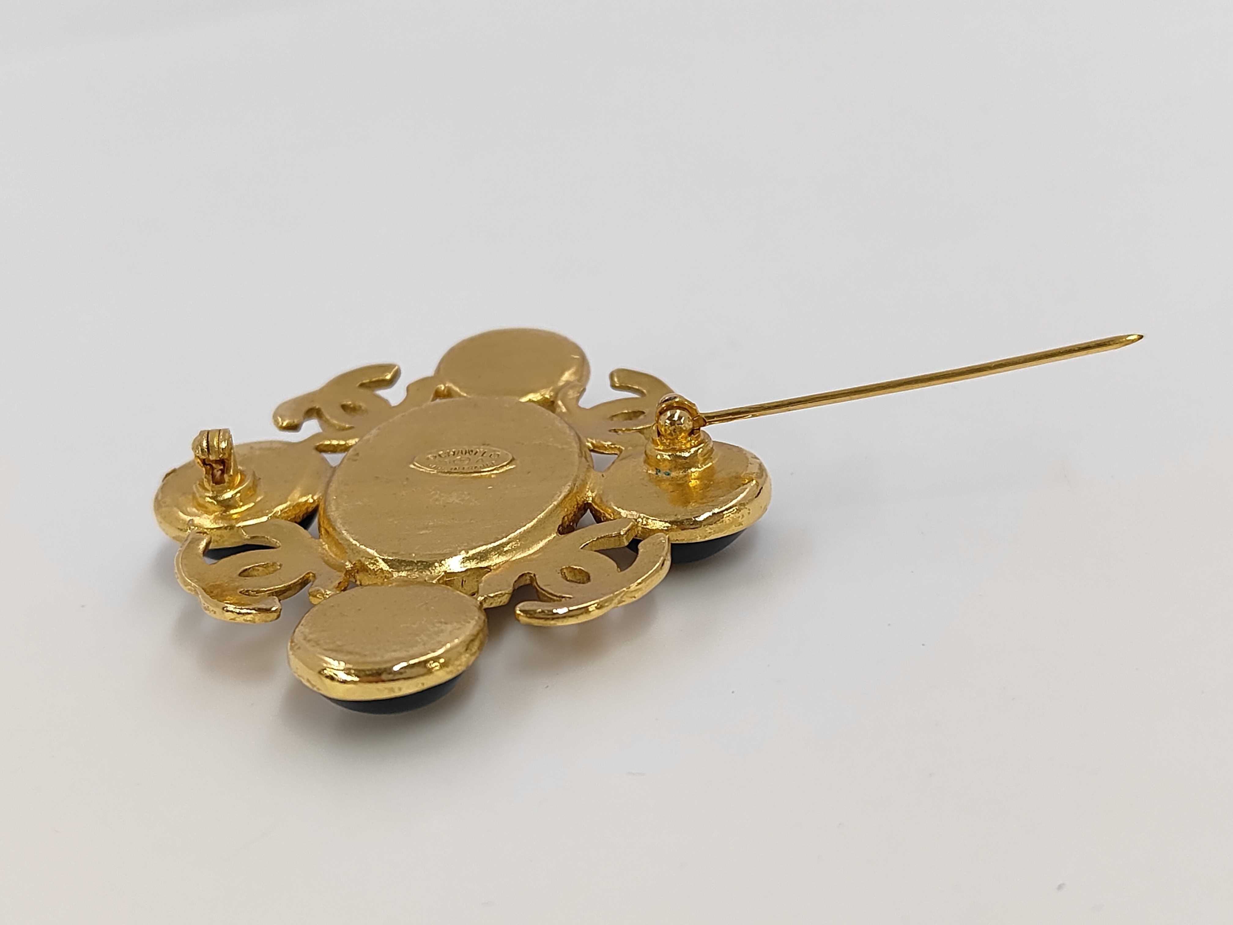 Gripoix Brooch — view 4