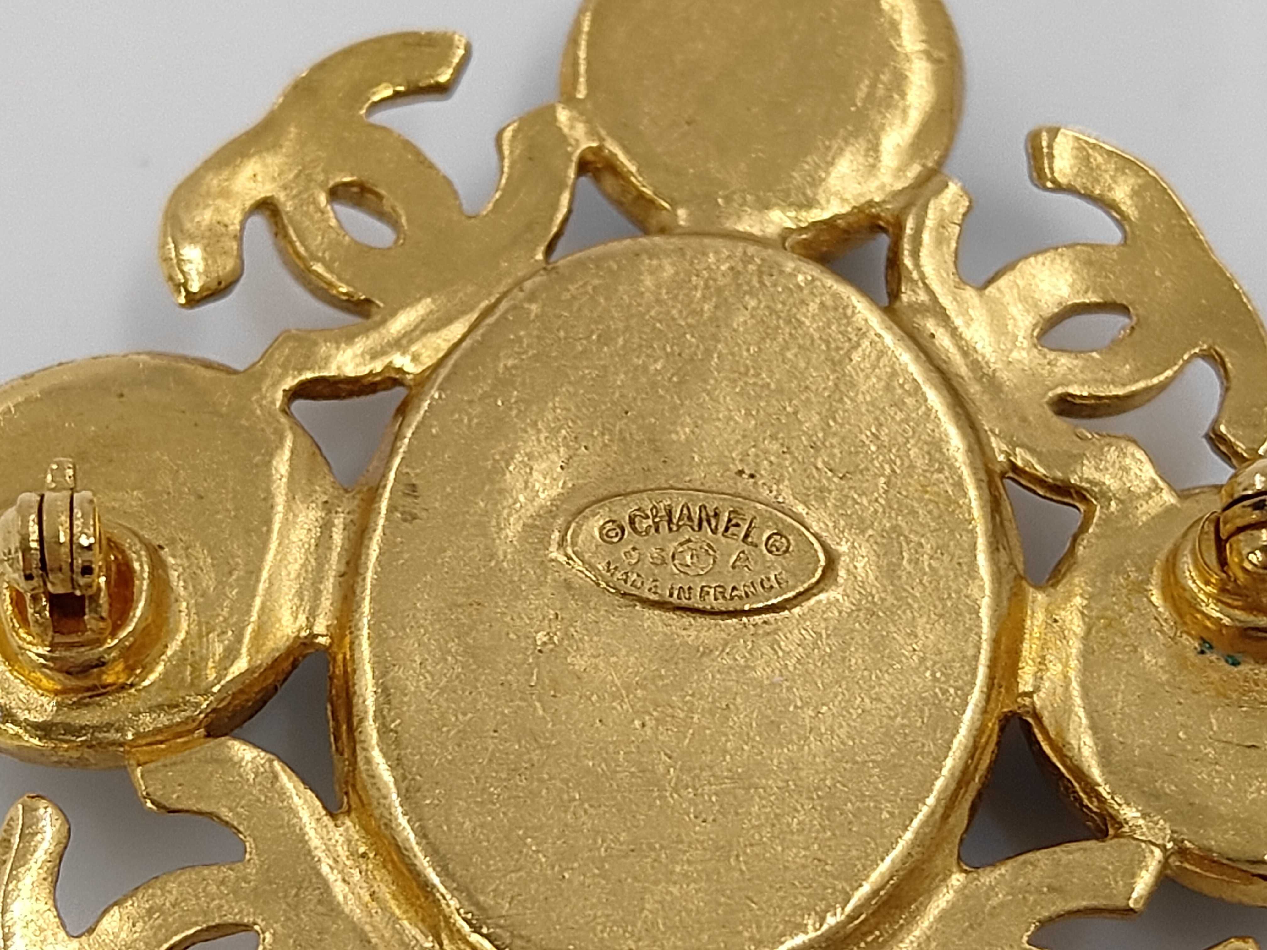 Gripoix Brooch — view 5