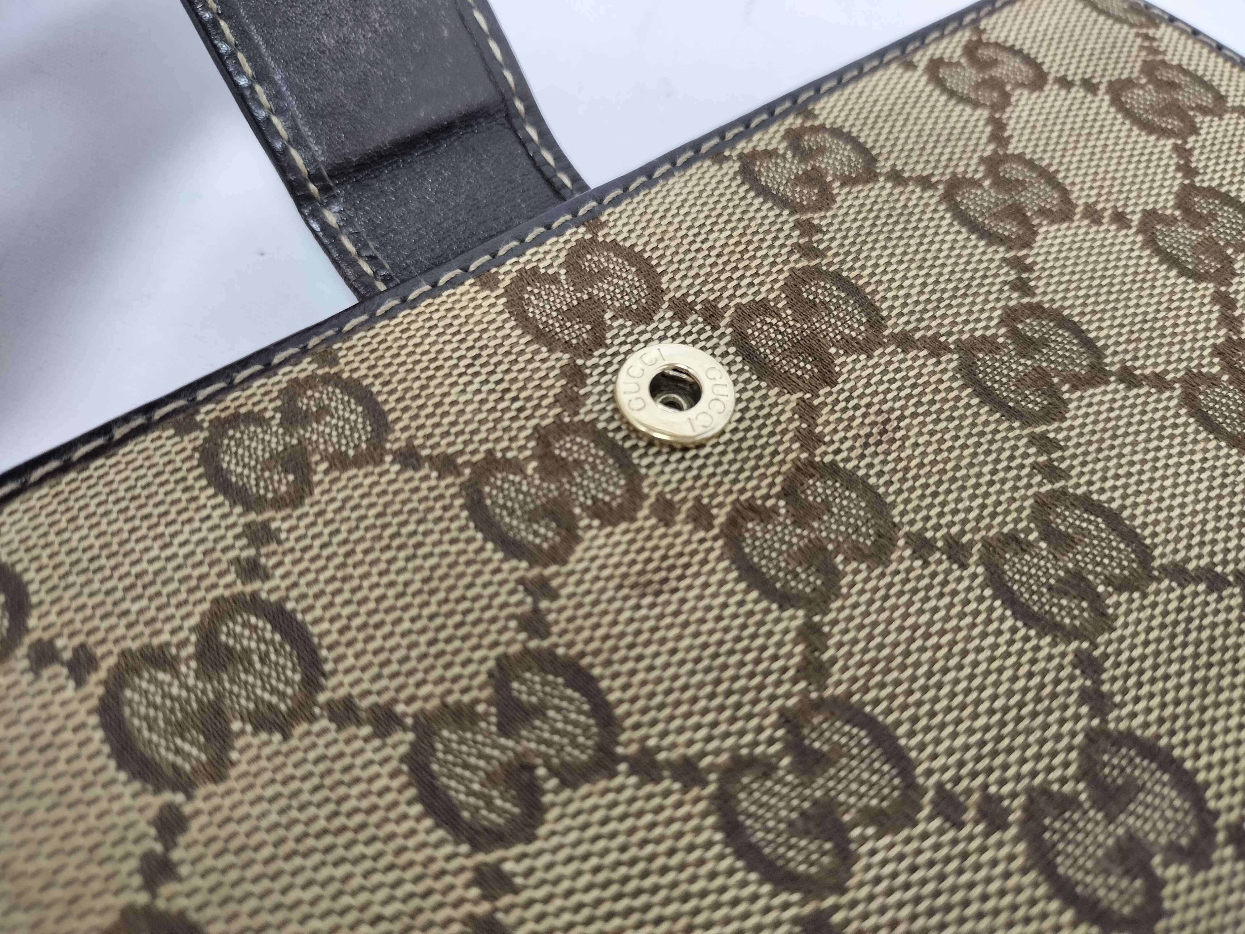 GG Canvas Gucci Interlocking GG Double Snap Wallet — view 11