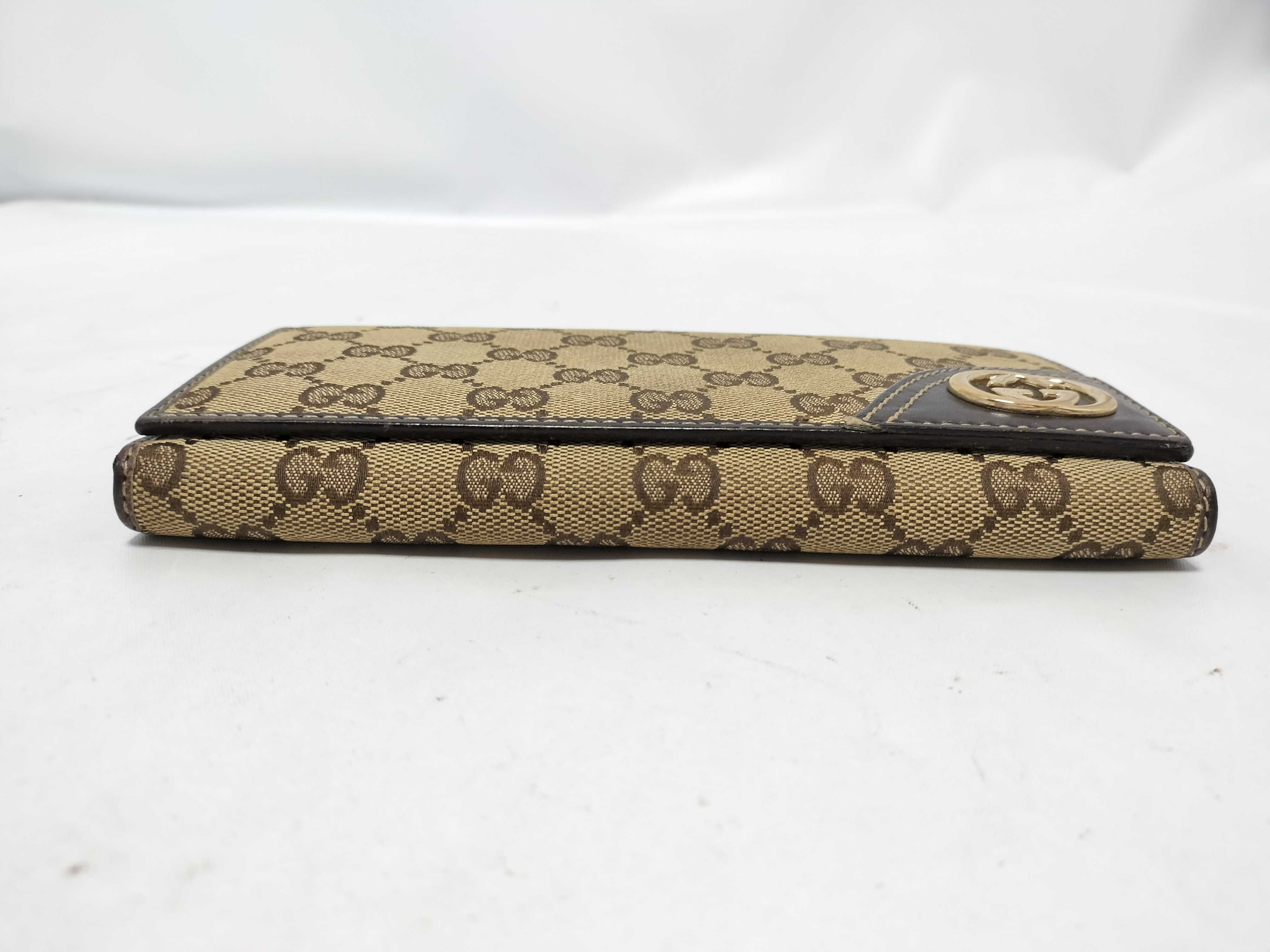 GG Canvas Gucci Interlocking GG Double Snap Wallet — view 3