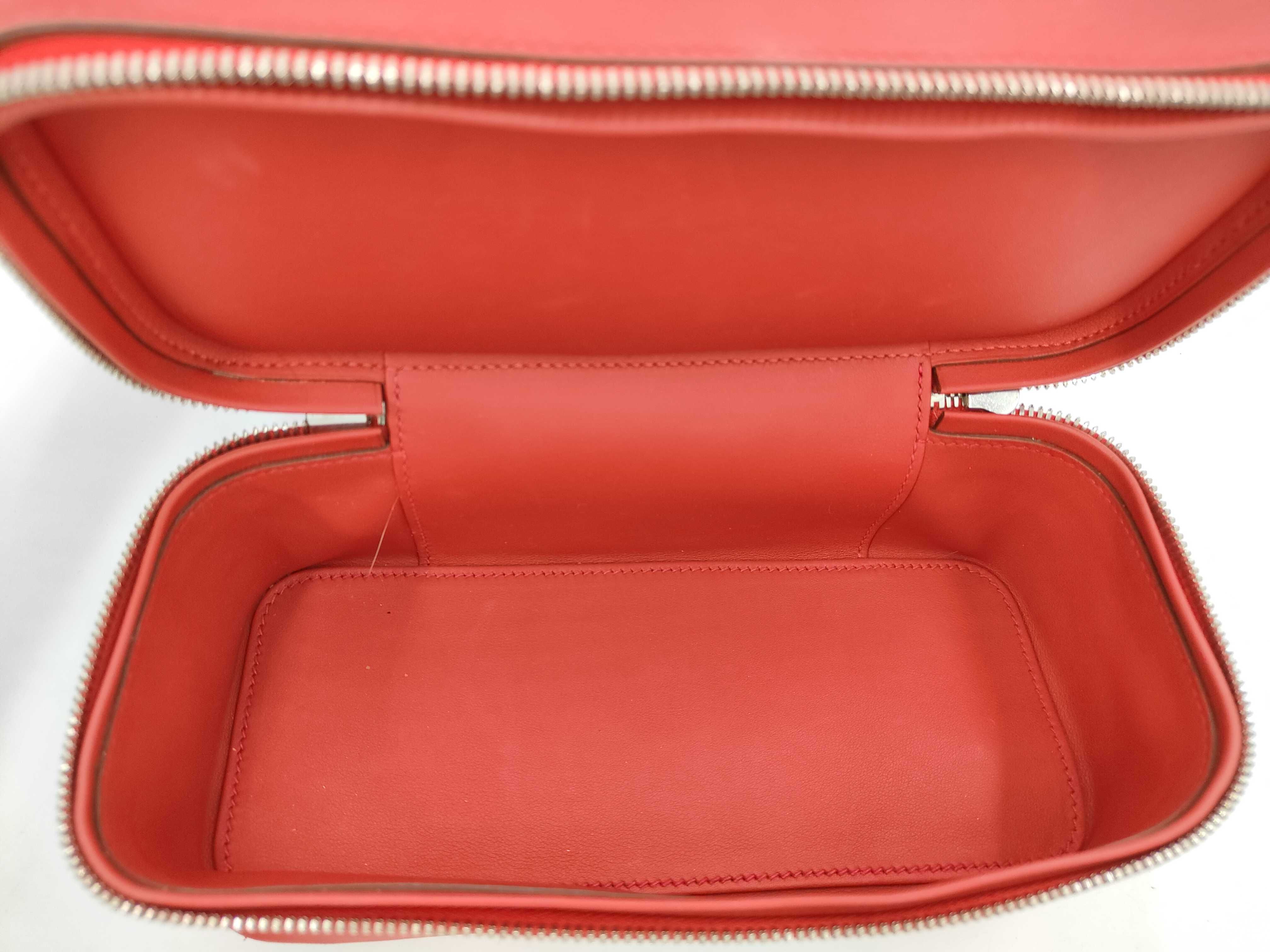 Bolide Secret, Veau Swift leather, Rouge Casaque, silver hardware, T stamp, 2015 model, shoulder bag — view 11
